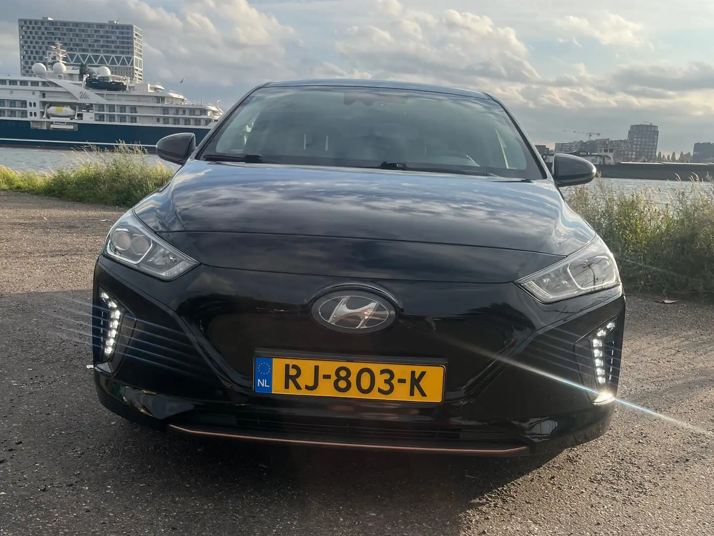 Hyundai IONIQ IONIQ Premium EV Černá - 1