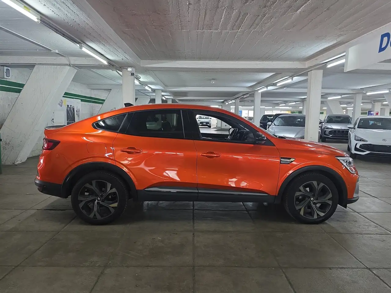 Renault Arkana 1.6 E-TECH FULL HYBRID E-TECH ENGINEERED FAST TRAC, миниатюра 2
