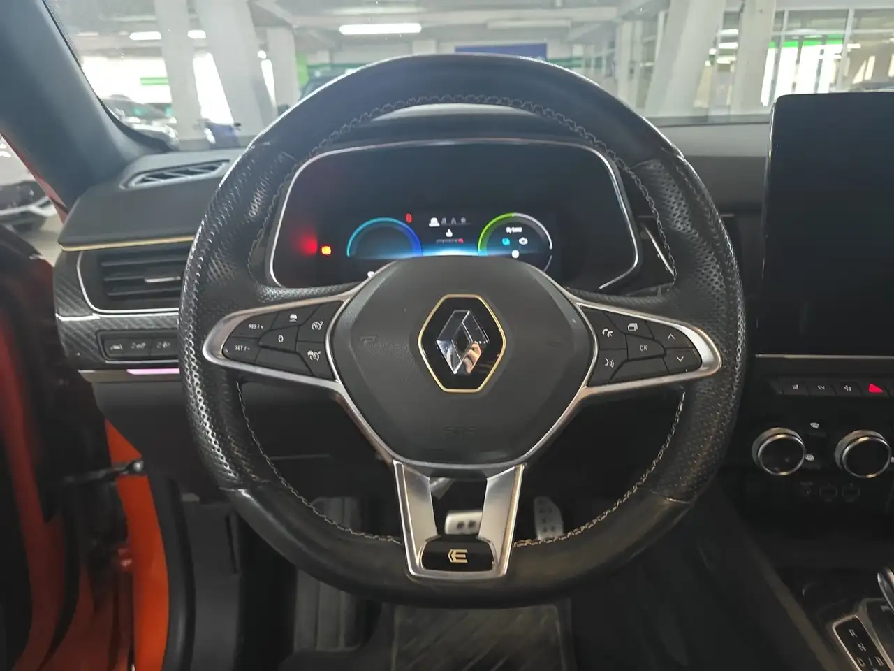 Renault Arkana 1.6 E-TECH FULL HYBRID E-TECH ENGINEERED FAST TRAC, миниатюра 14