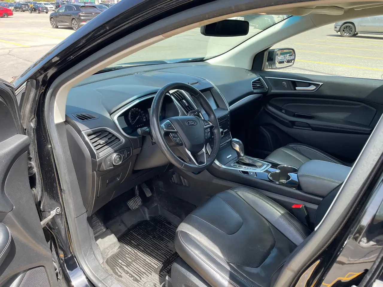 Ford Edge photo Ford Edge