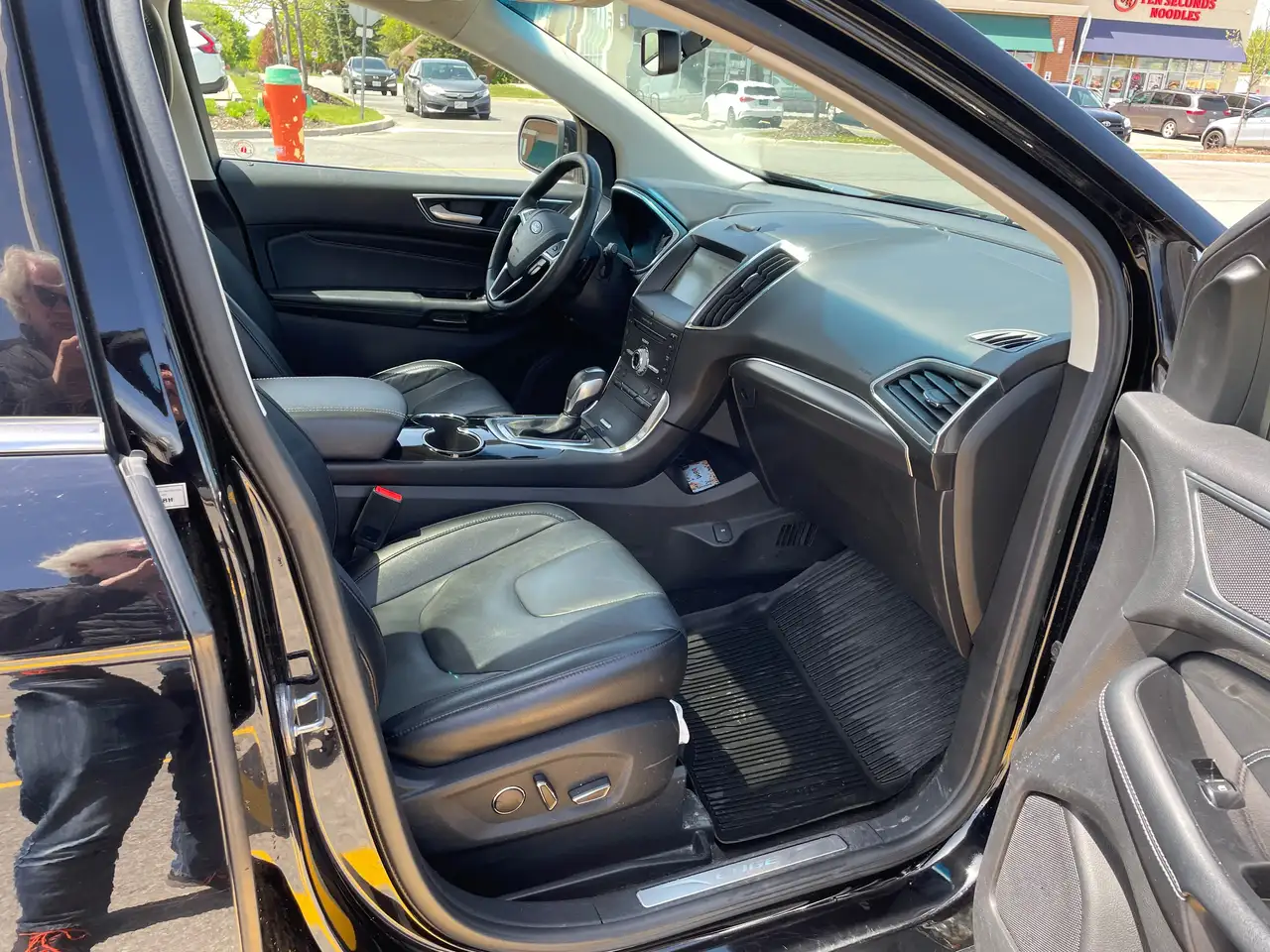Ford Edge photo Ford Edge