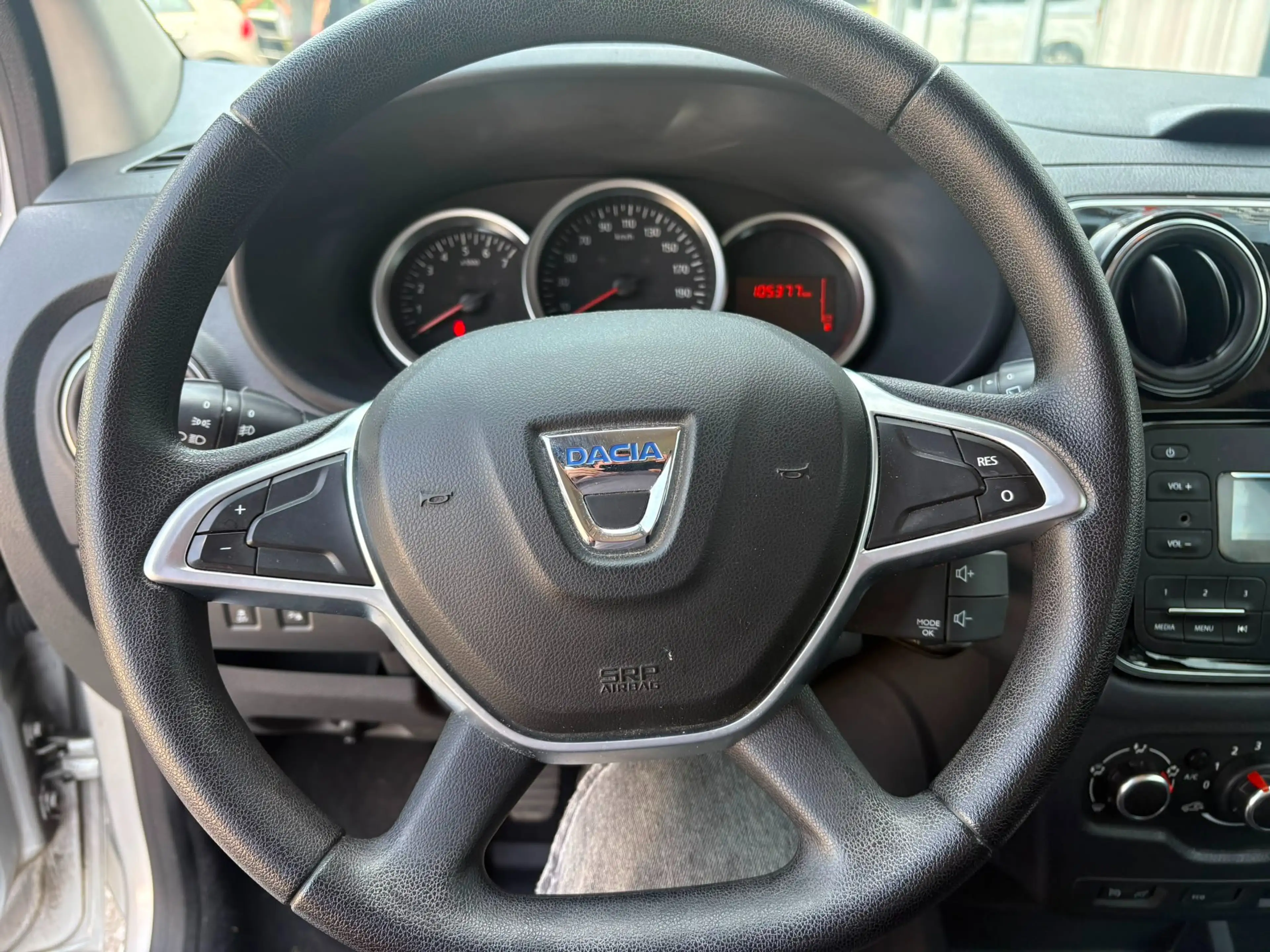 Dacia Lodgy Lodgy Supreme TCe 115 S — photo 10