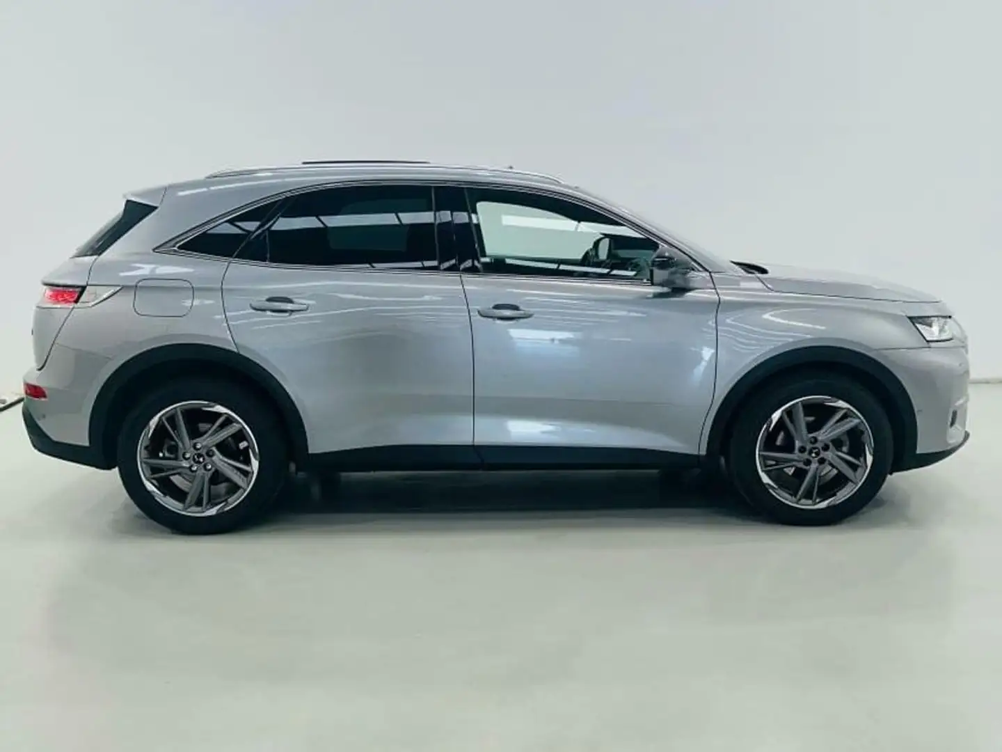 DS Automobiles DS 7 Crossback 1.5BlueHDi Rivoli Aut. Gris - 1