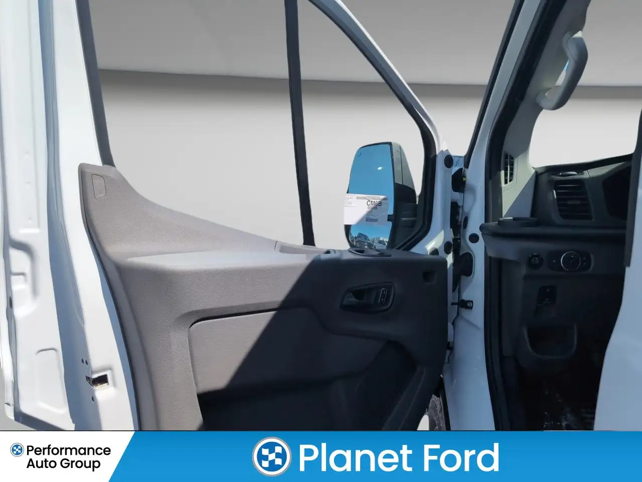 Ford Transit Cargo Van снимка Ford Transit Cargo Van