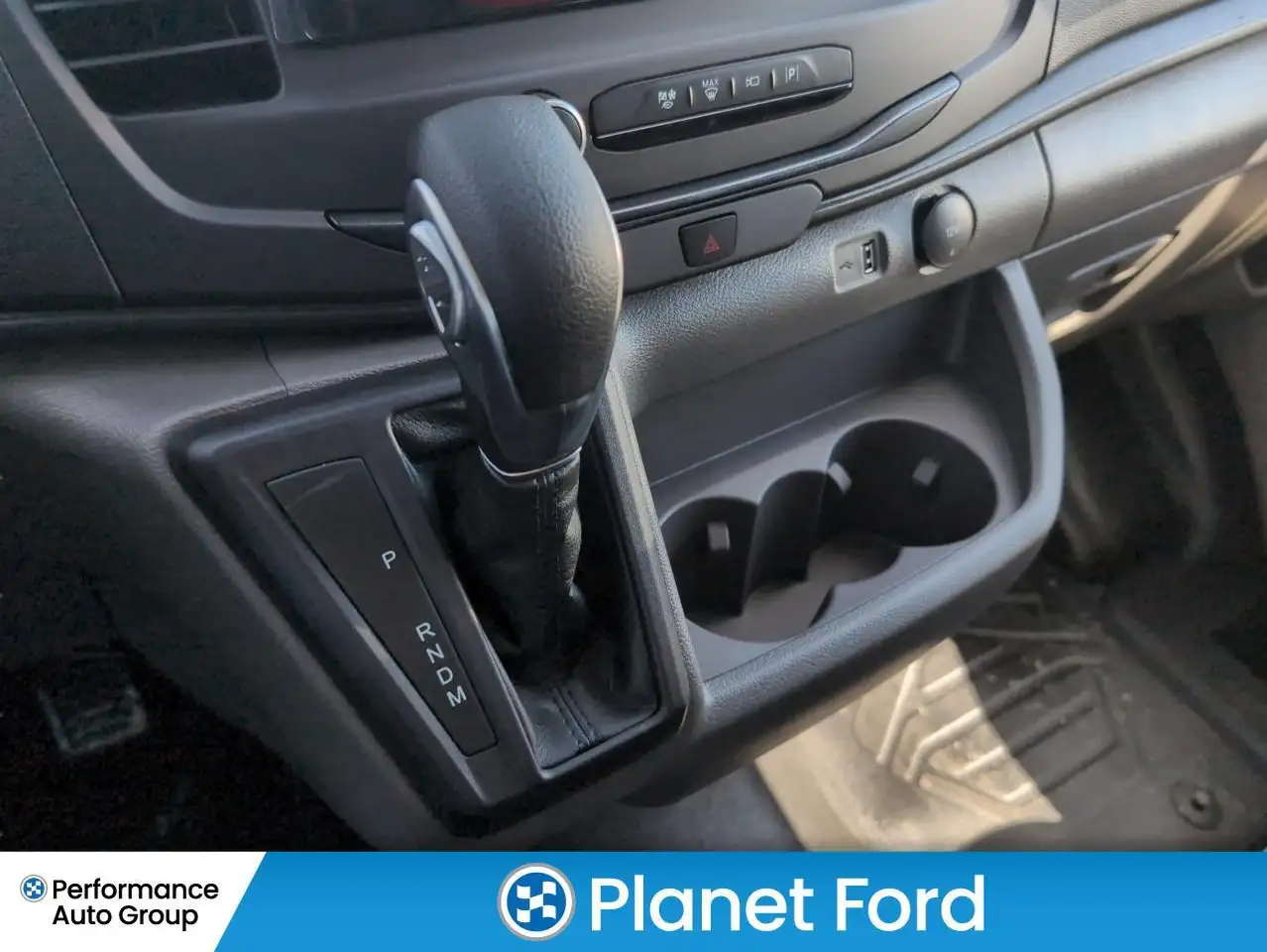 Ford Transit Cargo Van снимка Ford Transit Cargo Van