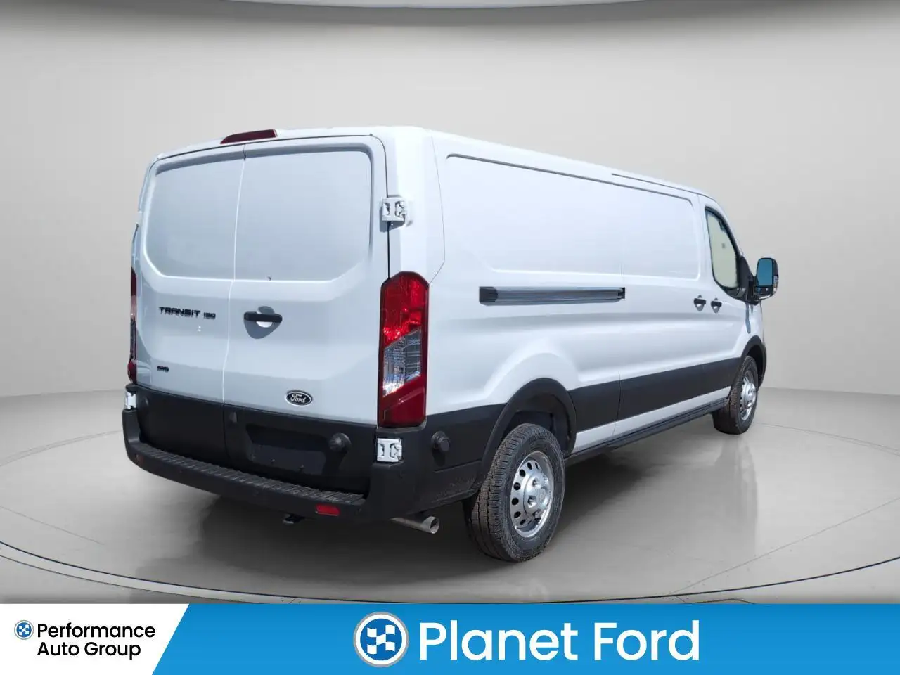 Ford Transit Cargo Van снимка Ford Transit Cargo Van
