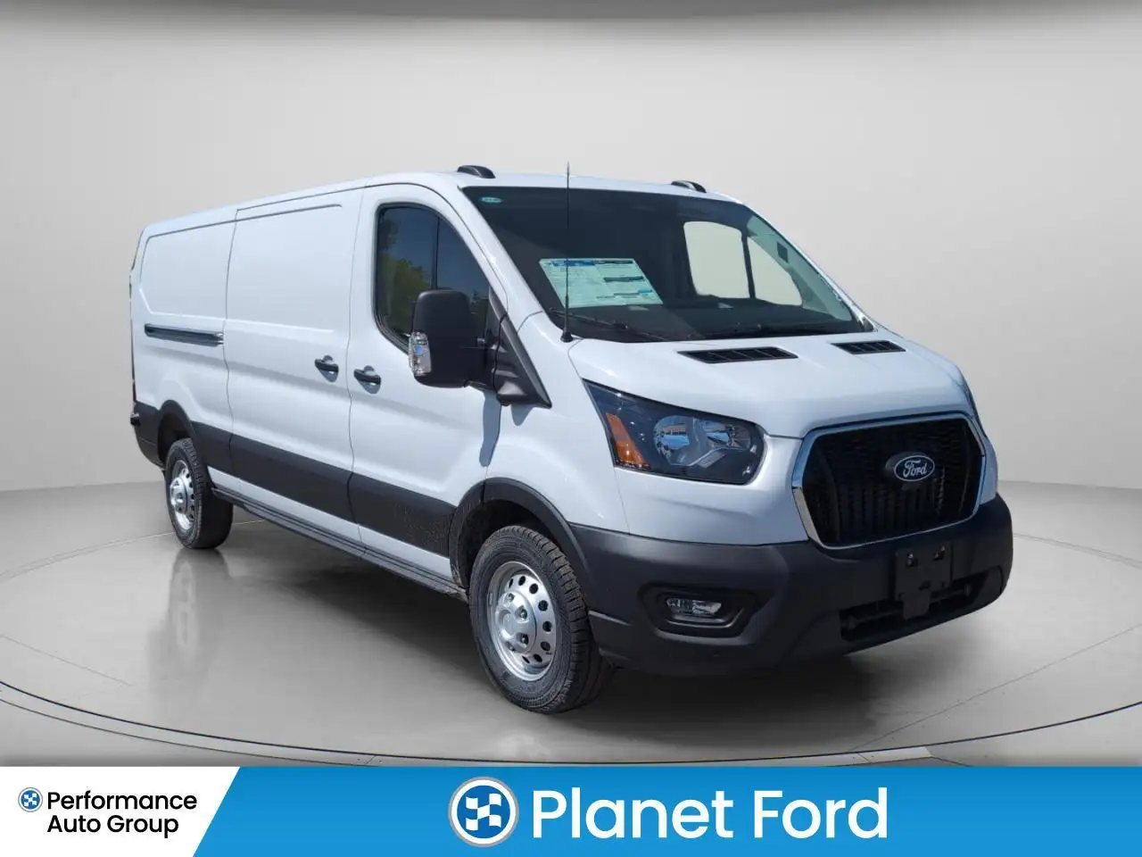 Ford Transit Cargo Van снимка Ford Transit Cargo Van