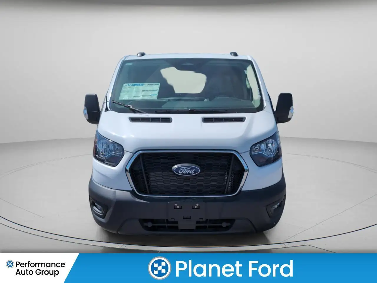 Ford Transit Cargo Van снимка Ford Transit Cargo Van