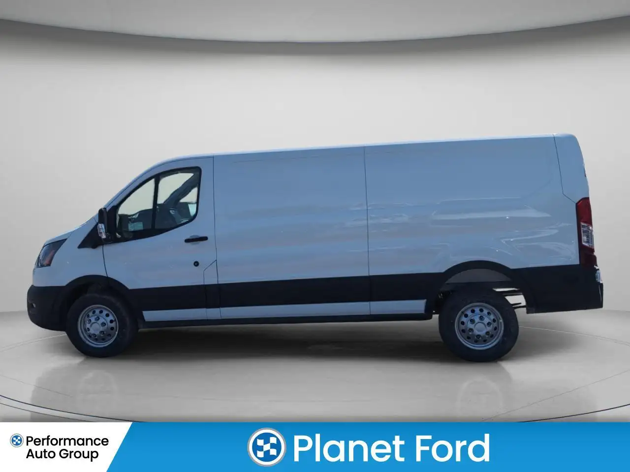 Ford Transit Cargo Van снимка Ford Transit Cargo Van