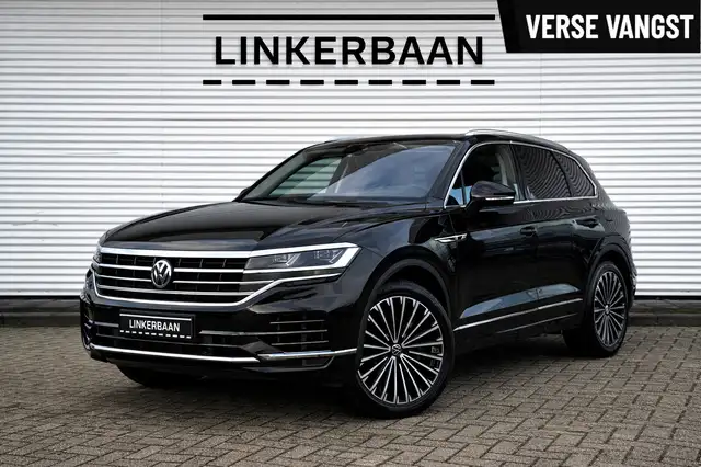 Volkswagen Touareg 3.0 TSI V6 eHybrid Elegance | Panodak | Massage |