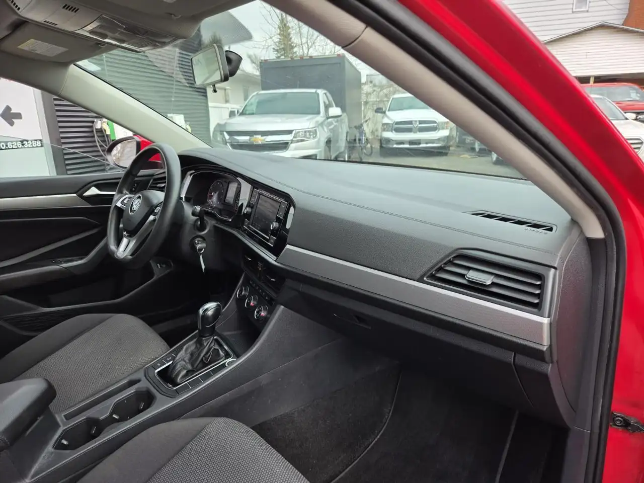 Volkswagen Jetta снимка Volkswagen Jetta