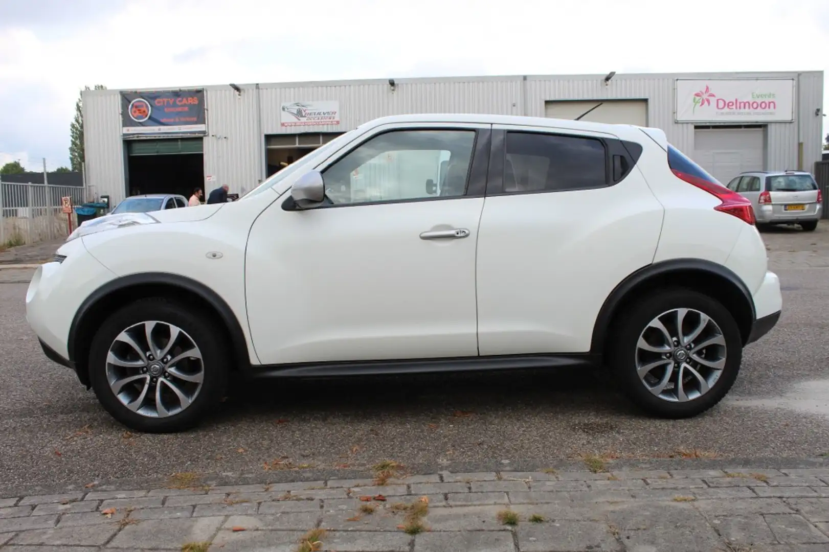 Nissan Juke Nissan Juke 1.6 Urban Premium Blanc - 2