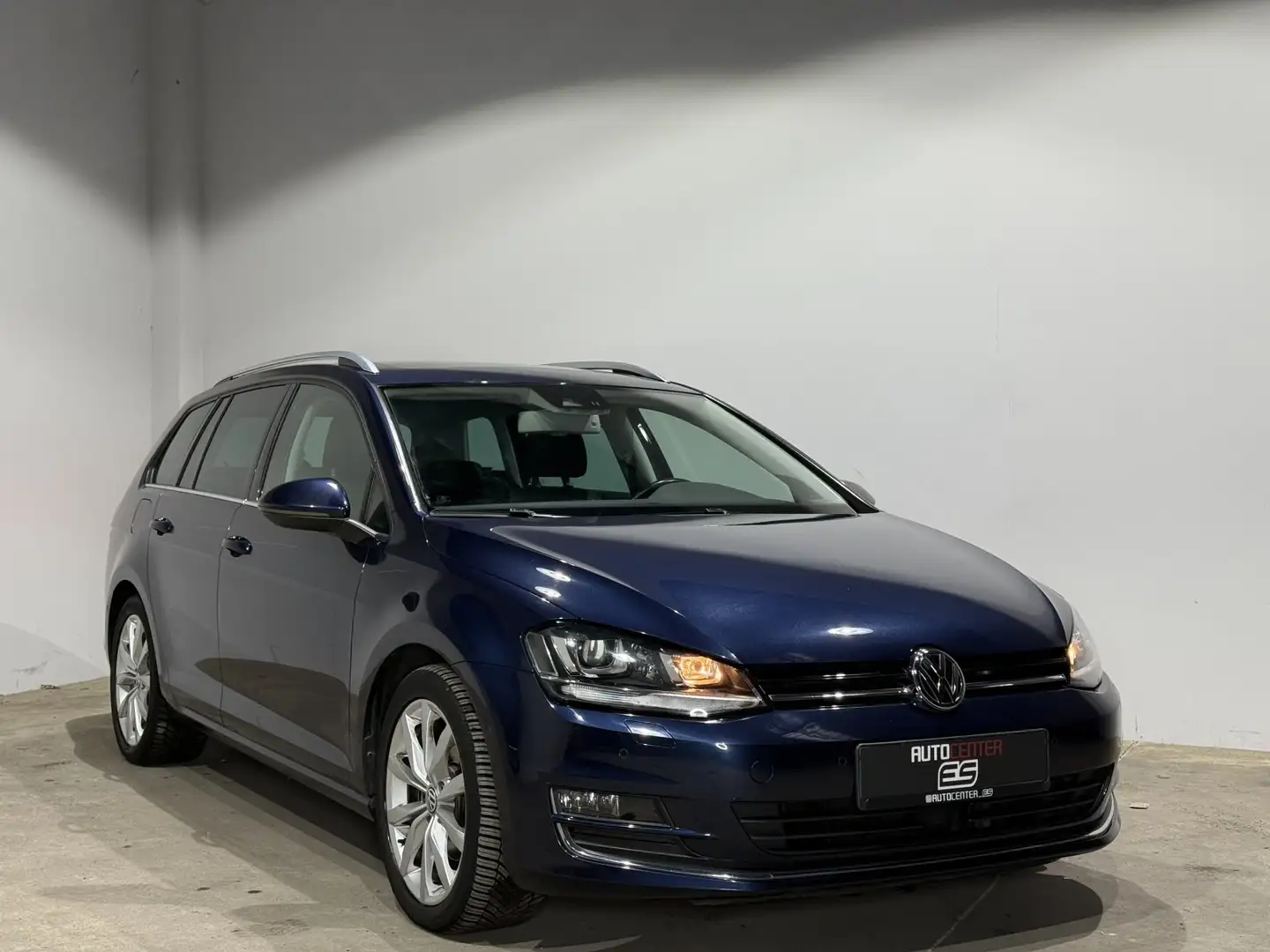 Volkswagen Golf VII Variant 1.4 TSI Highline DSG RFK AHK PANO  DYN Azul - 2
