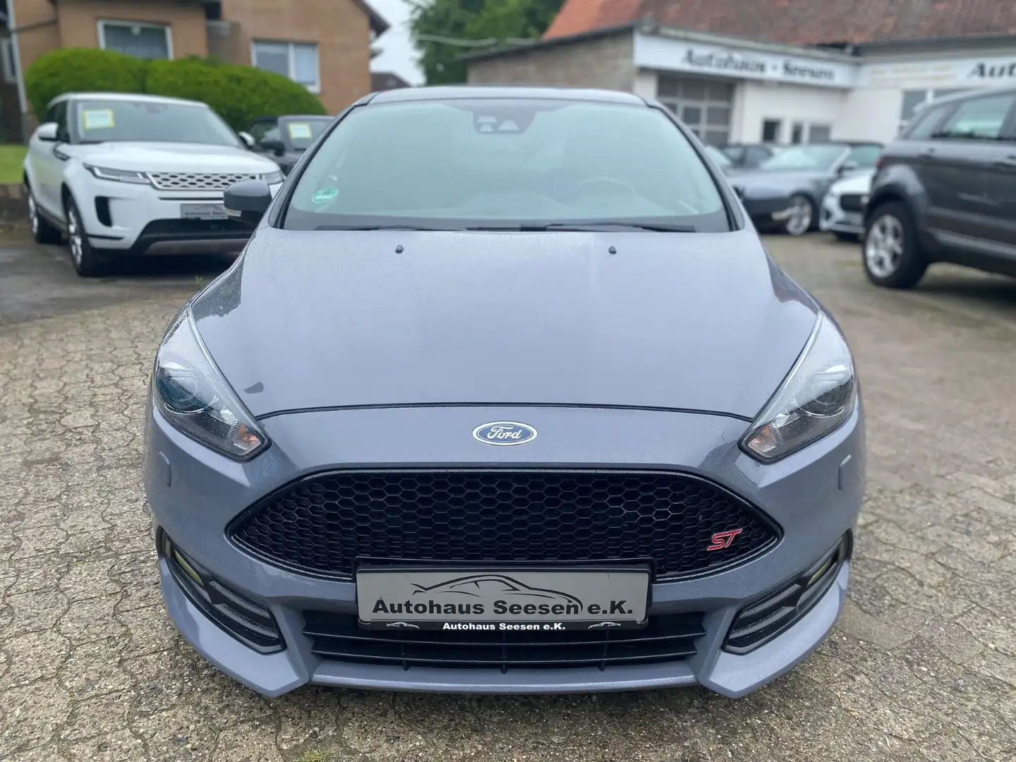 Ford Focus Lim. ST *Recaro*Navi*Sitzheizung* Gris - 2