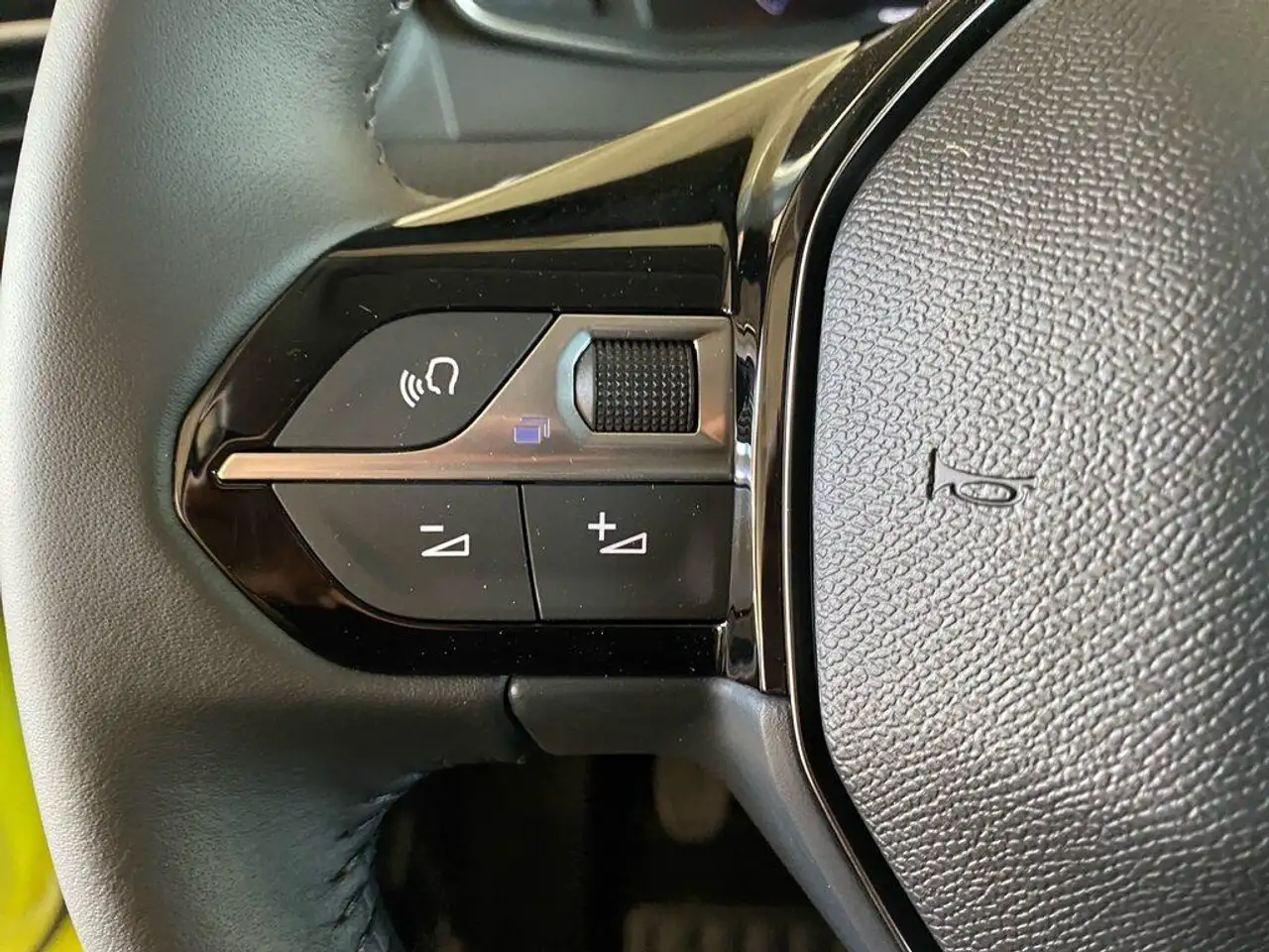 Peugeot 208 2026 — фото 13