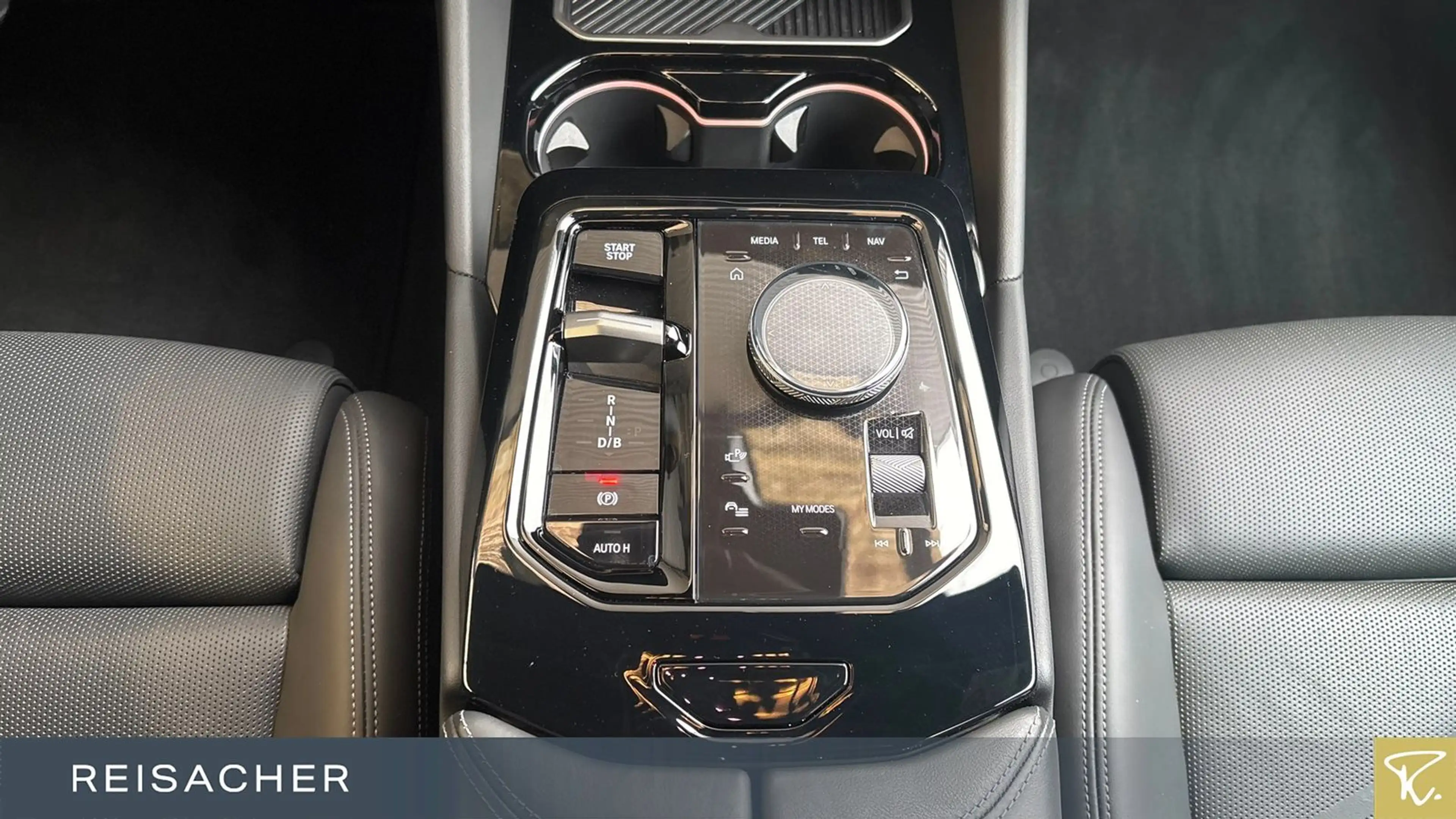 BMW i5 A xDrive40 M-Sport,AHK,DAProf,Leder,Autom — photo 11