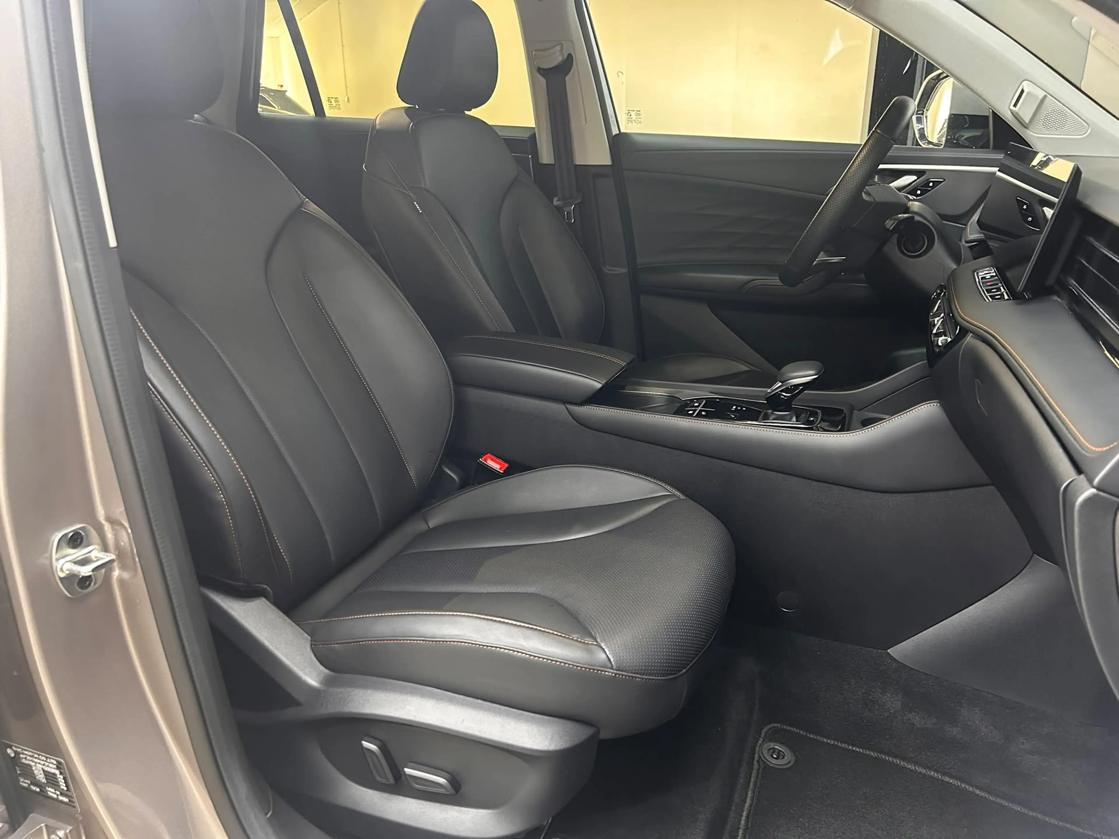 MG HS 1.5 TGDI Luxury >NAV+360+VIRTU+ACC+LEDER+SHZ+ — photo 9