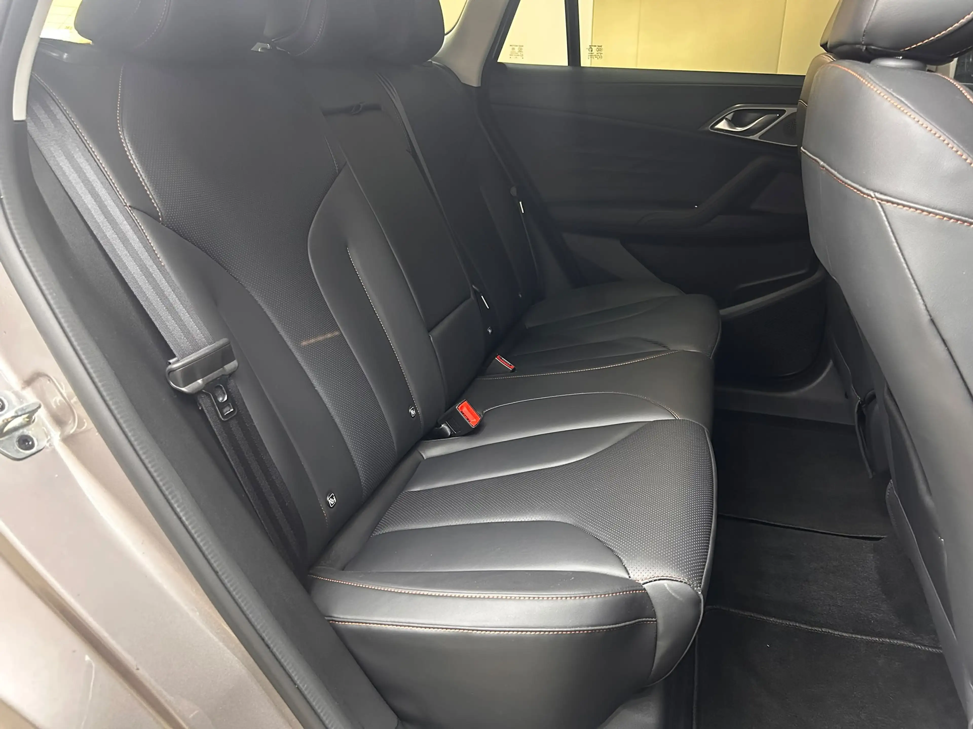 MG HS 1.5 TGDI Luxury >NAV+360+VIRTU+ACC+LEDER+SHZ+ — photo 11