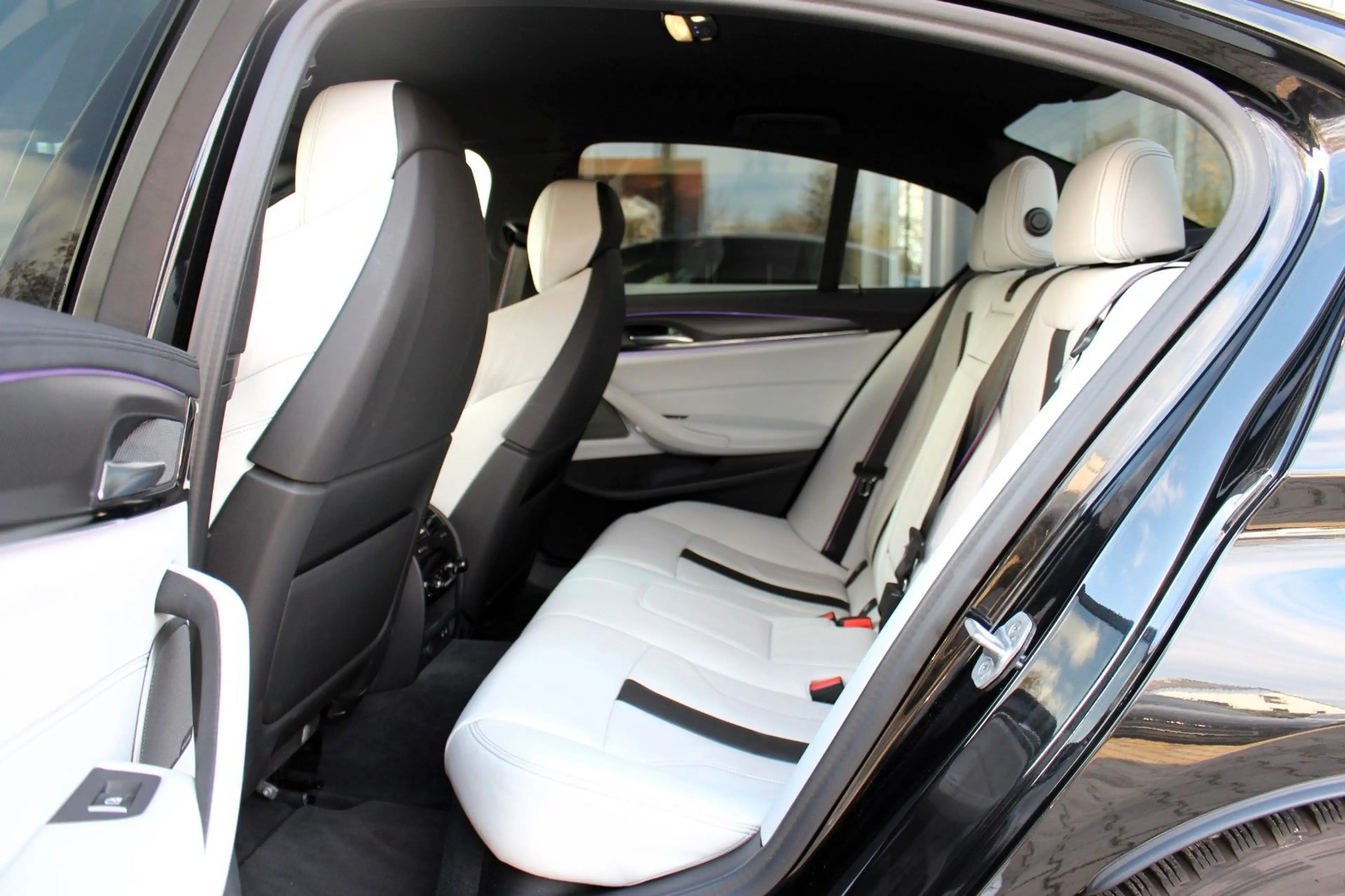 BMW M5 Competition xDrive/ LASER/ MASSAGE/ M DRIVERS — photo 15