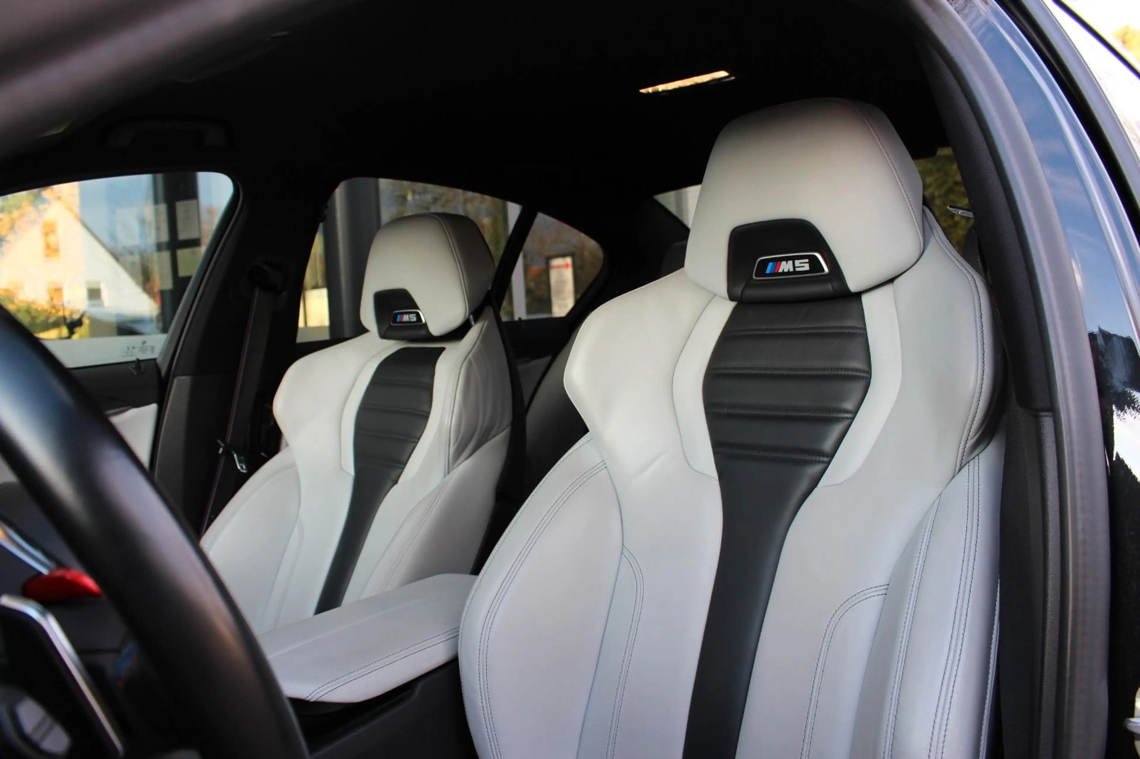 BMW M5 Competition xDrive/ LASER/ MASSAGE/ M DRIVERS — photo 12