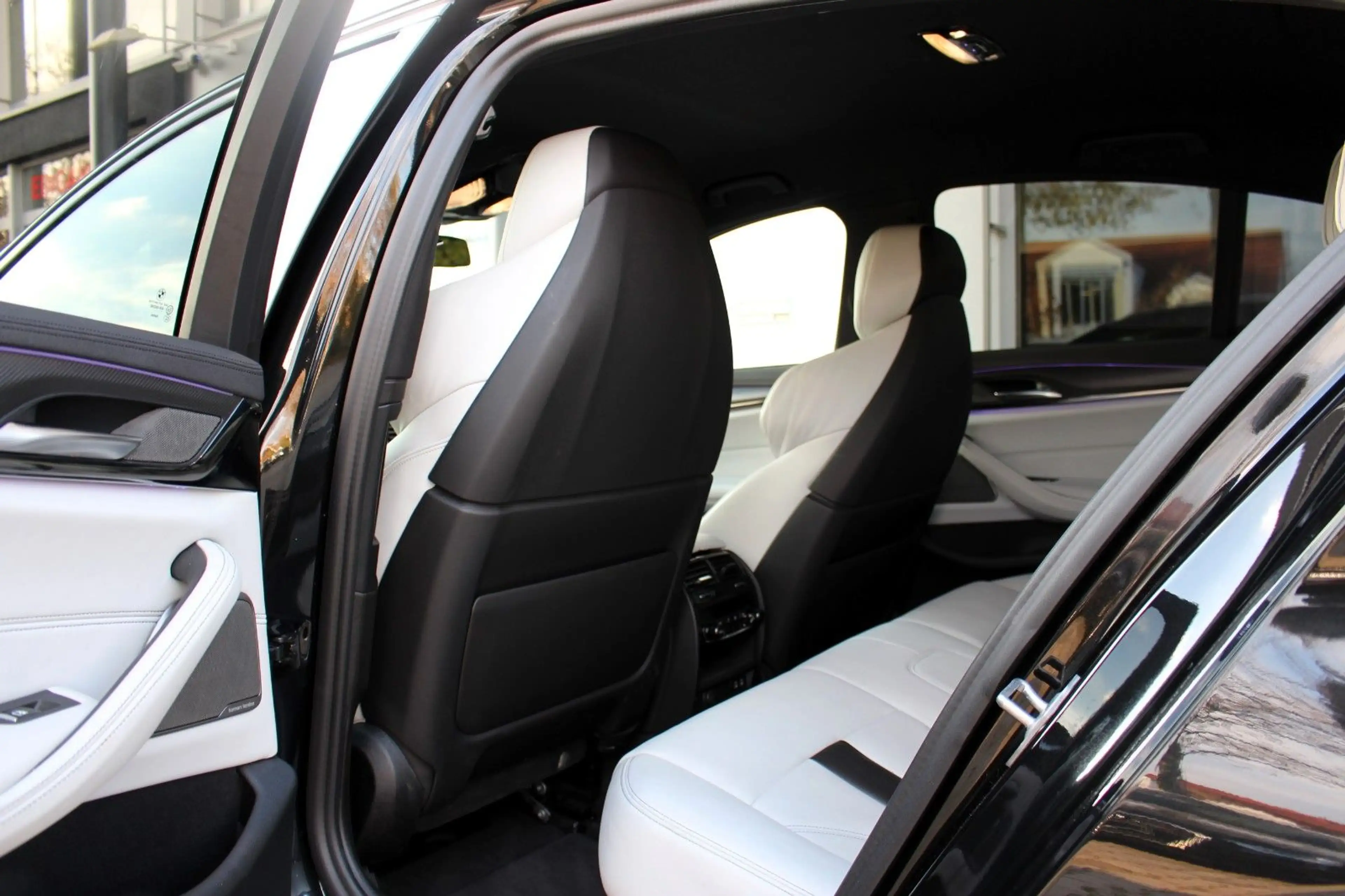 BMW M5 Competition xDrive/ LASER/ MASSAGE/ M DRIVERS — photo 14
