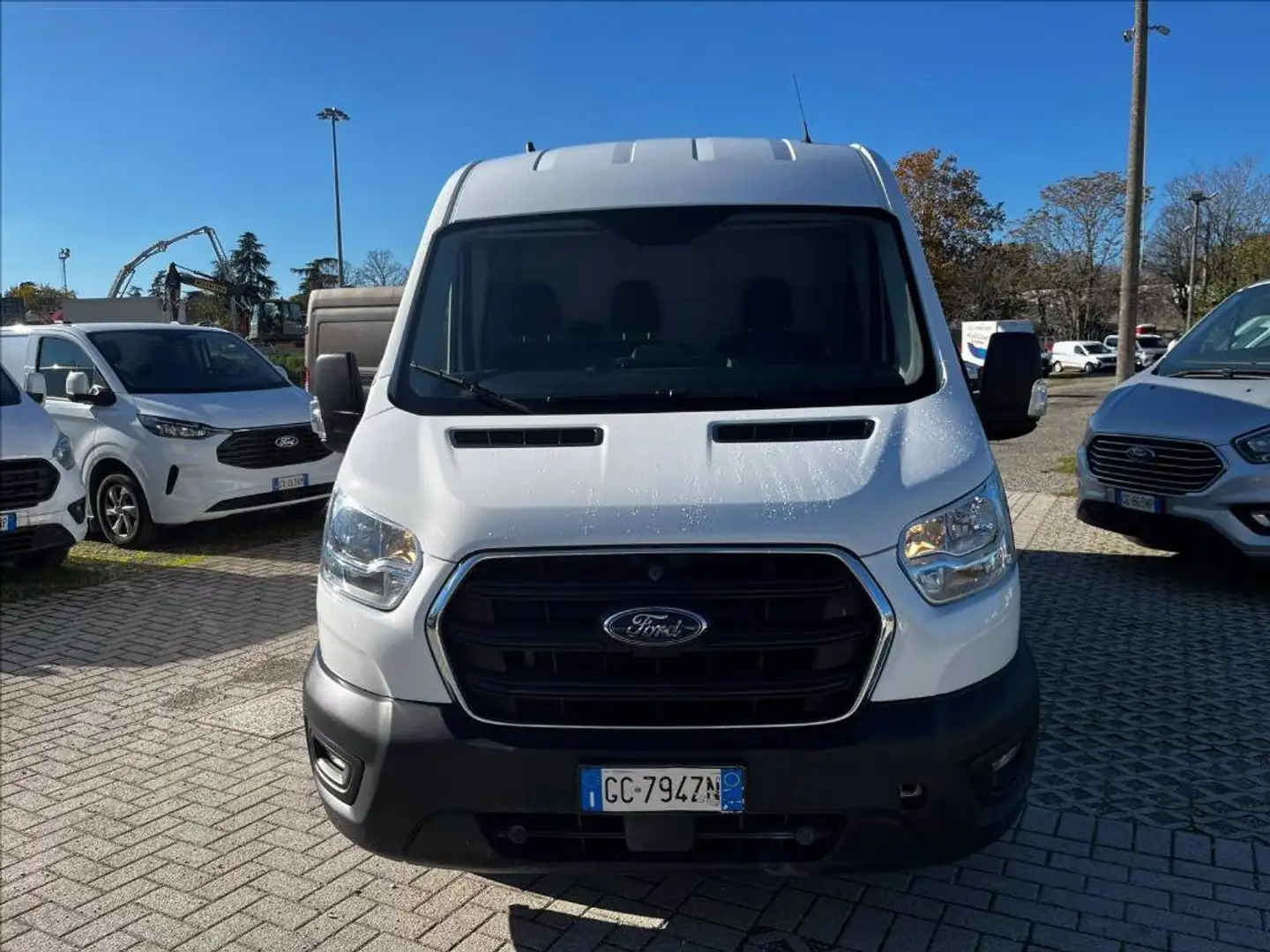 Ford Transit 330 2.0 tdci 130cv trend L3H2 E6.2 Weiß - 2