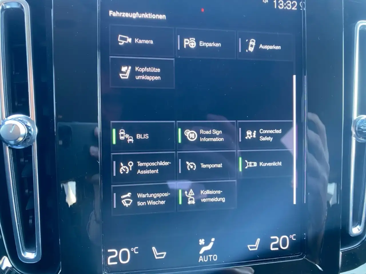 Volvo XC40 Plus Dark T5 Recharge Plug-In Hybrid StandHZG Navi, миниатюра 19
