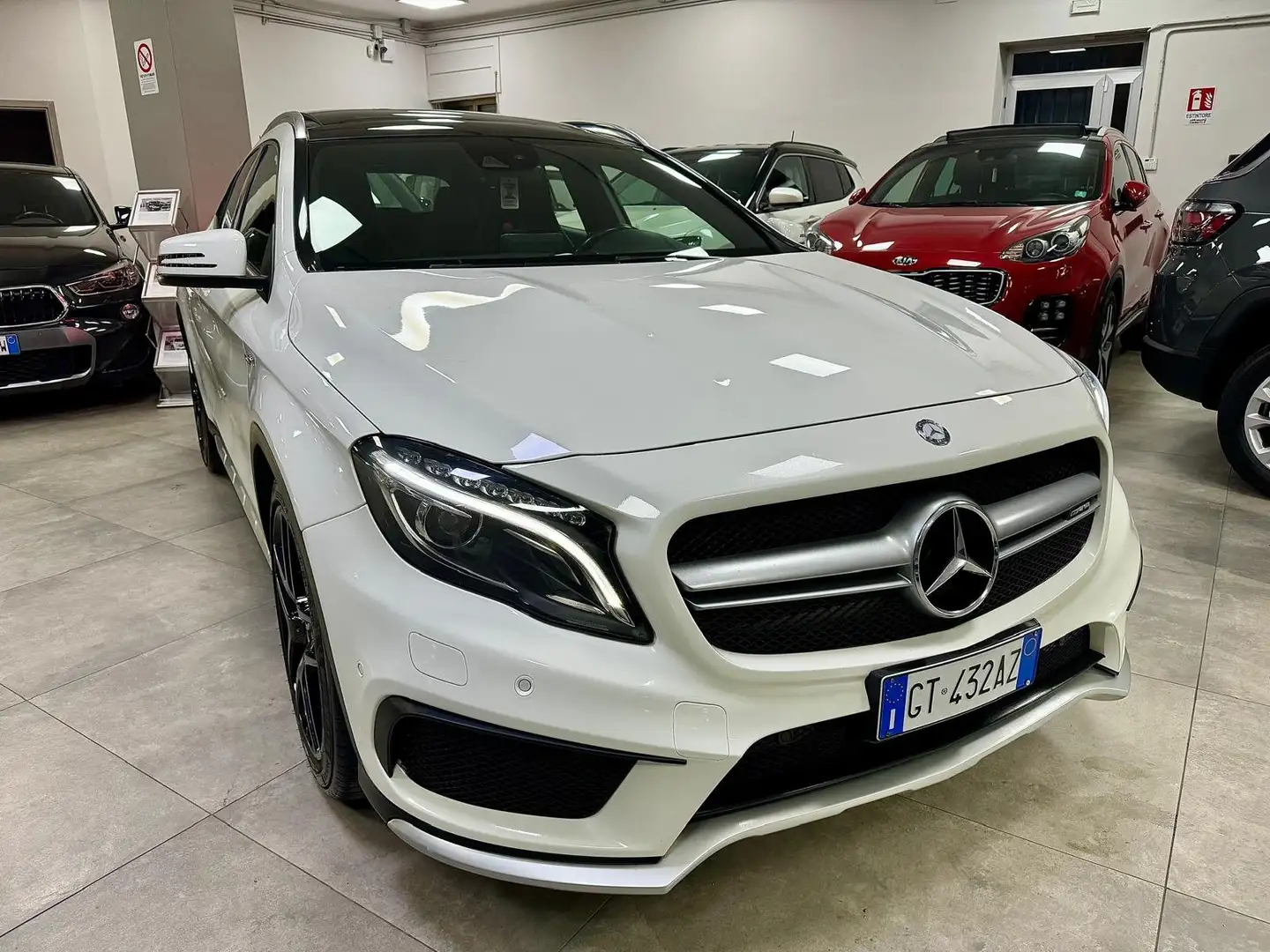 Mercedes-Benz GLA 45 AMG 45 AMG 381cv 4Matic TETTO 10/2016 Bianco - 1