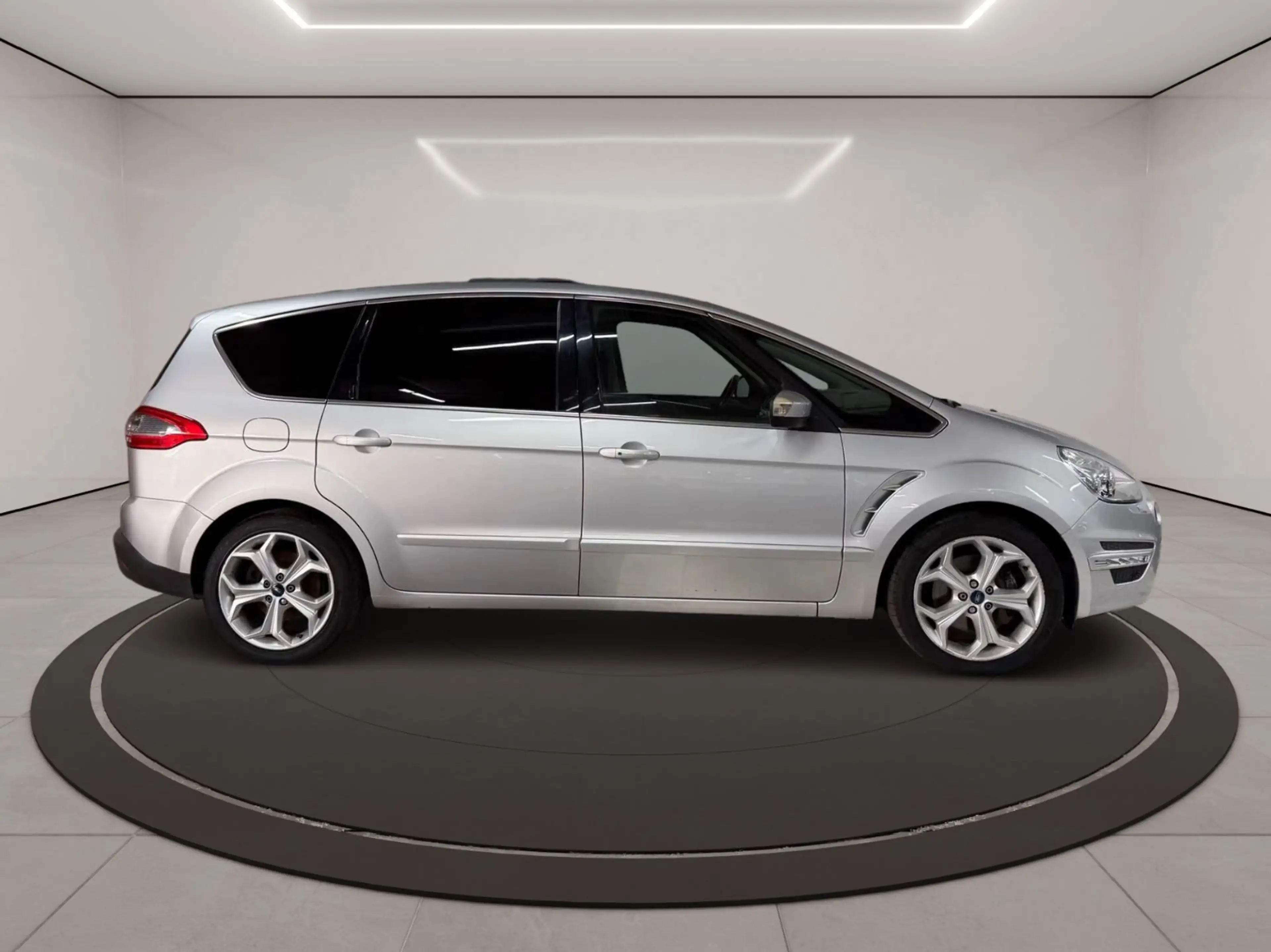 Ford S-Max S-MAX Titanium — photo 9