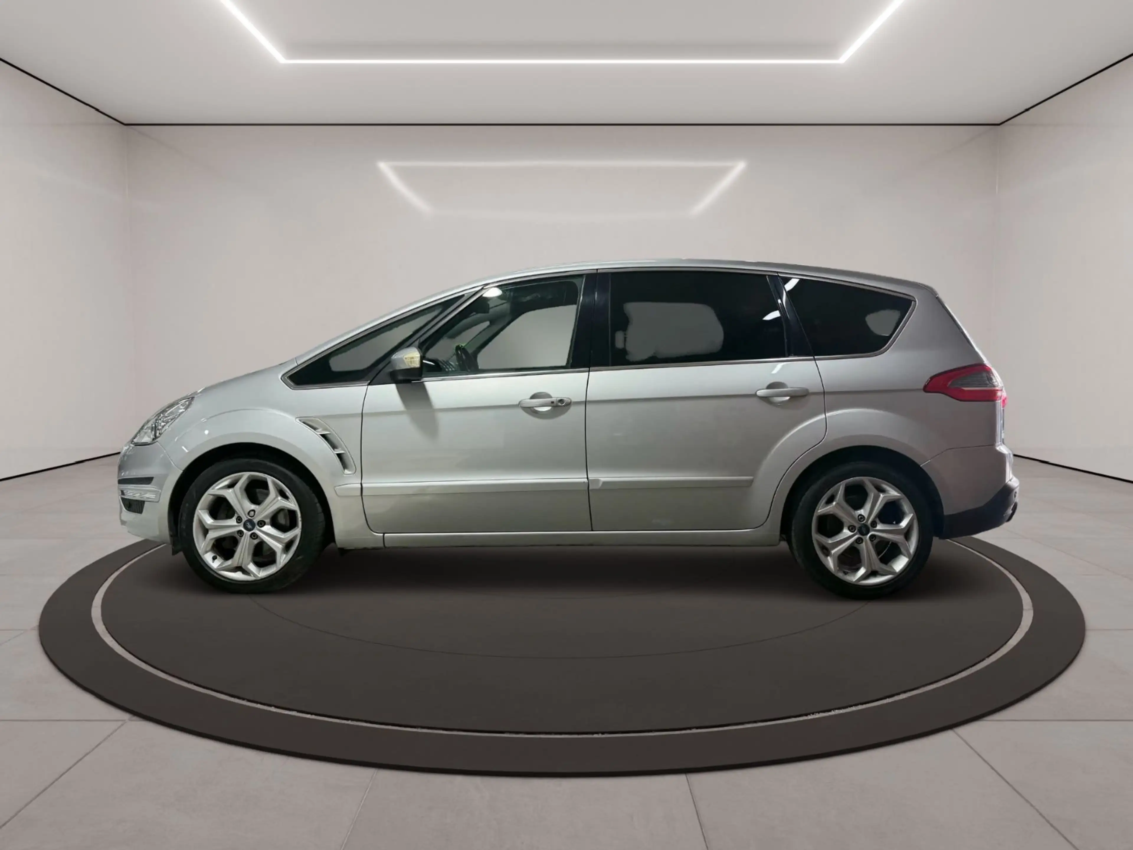 Ford S-Max S-MAX Titanium — photo 4