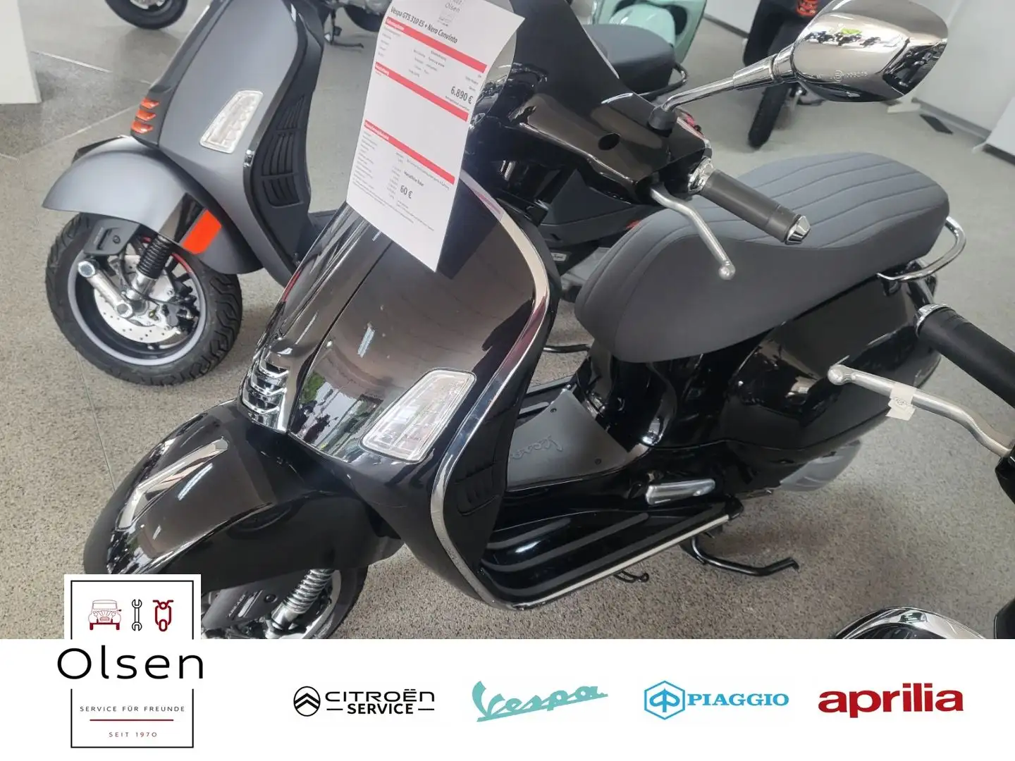 Vespa GTS 310 E5 + Nero Convinto + Beige Avvolgente Чорний - 1