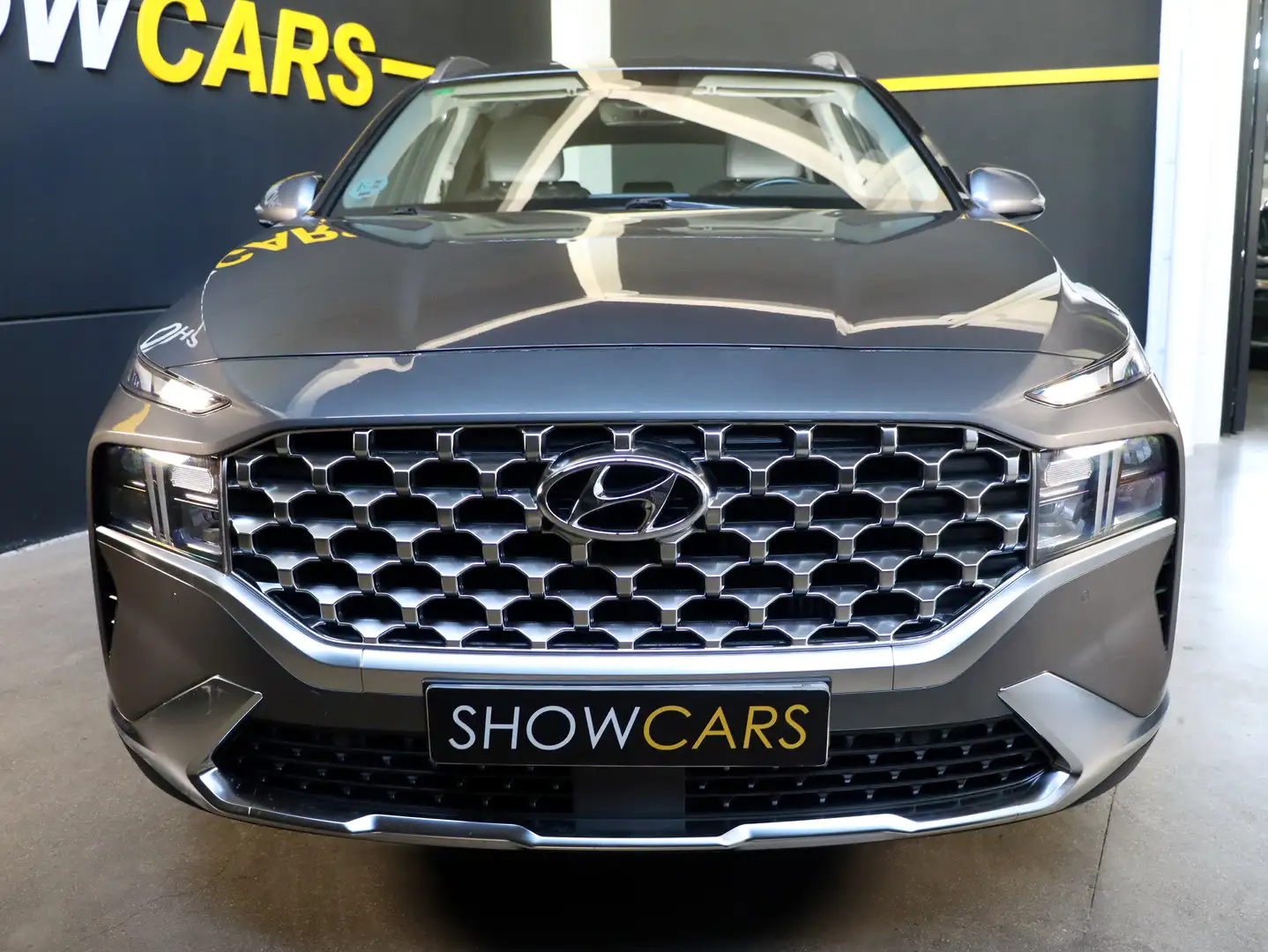 Hyundai SANTA FE 2.2CRDi Maxx 7pl 2WD 8DCT Gris - 2