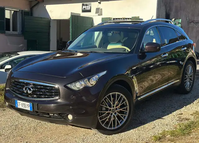 Infiniti FX FX30d S Premium