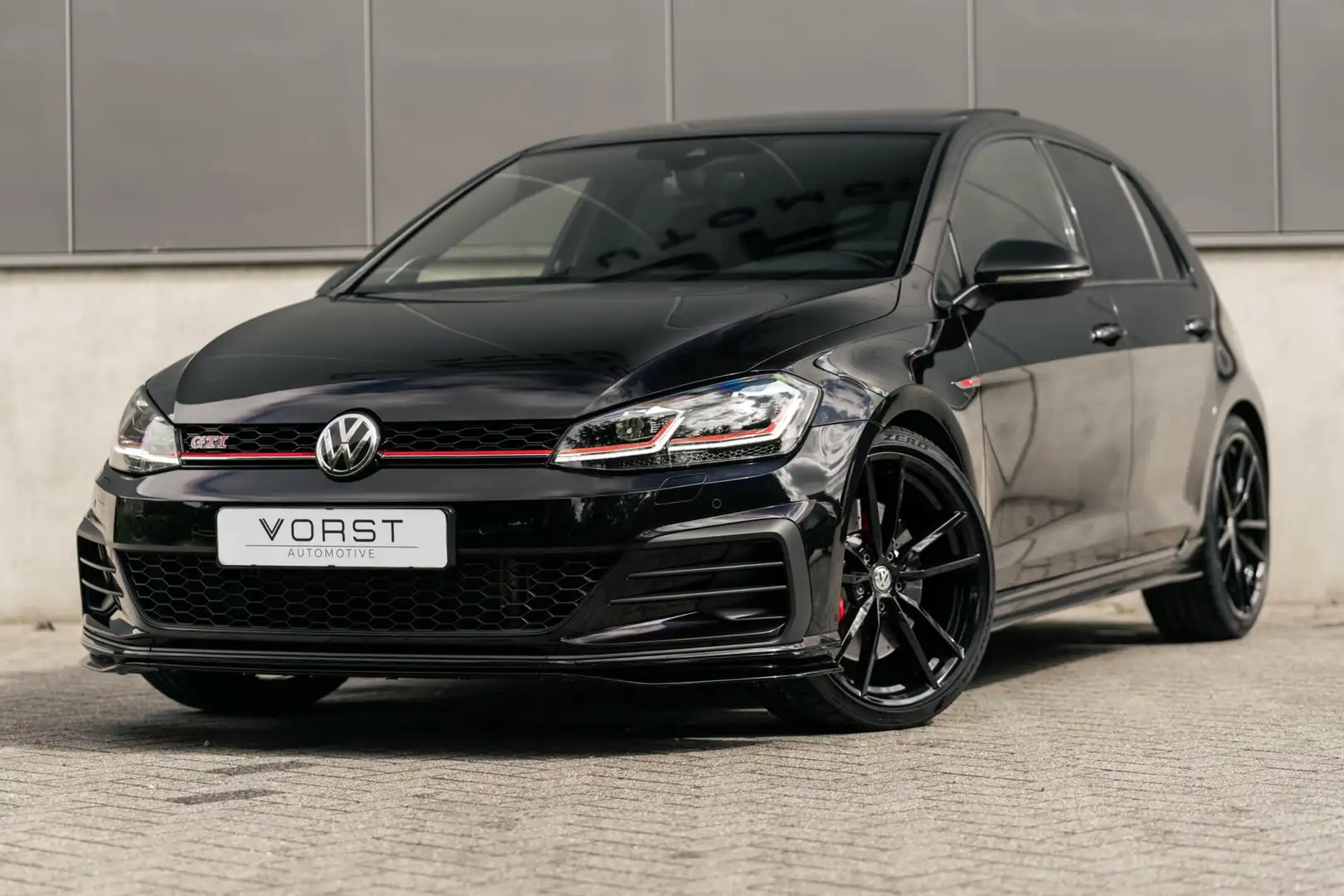 Volkswagen Golf GTI 2.0 TSI TCR Pano Dsg Akrapovic Vol Noir - 1