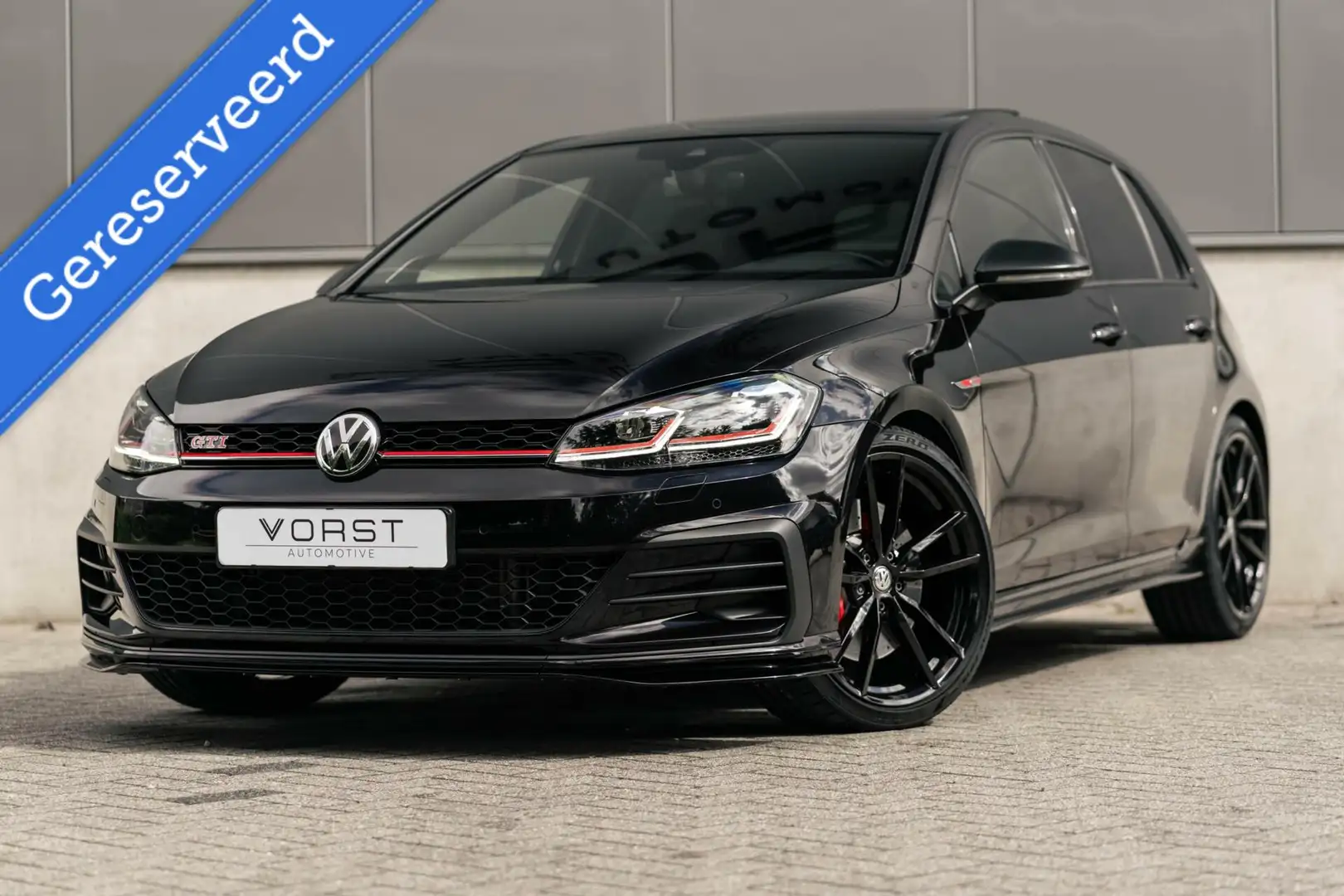 Volkswagen Golf GTI 2.0 TSI TCR Pano Dsg Akrapovic Vol Zwart - 1