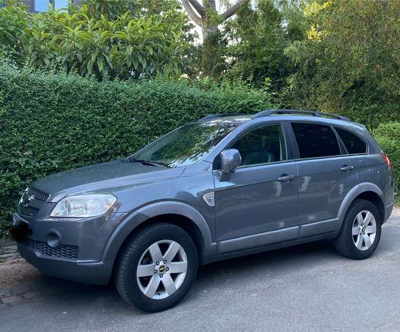 Imagine Chevrolet Captiva Captiva 2.4 2WD 7 Sitzer LS