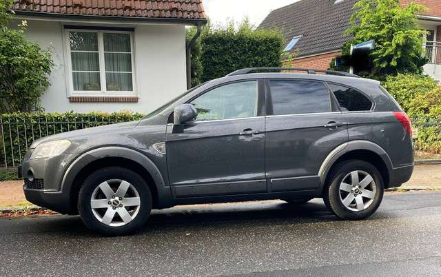 Chevrolet Captiva Captiva 2.4 2WD 7 Sitzer LS