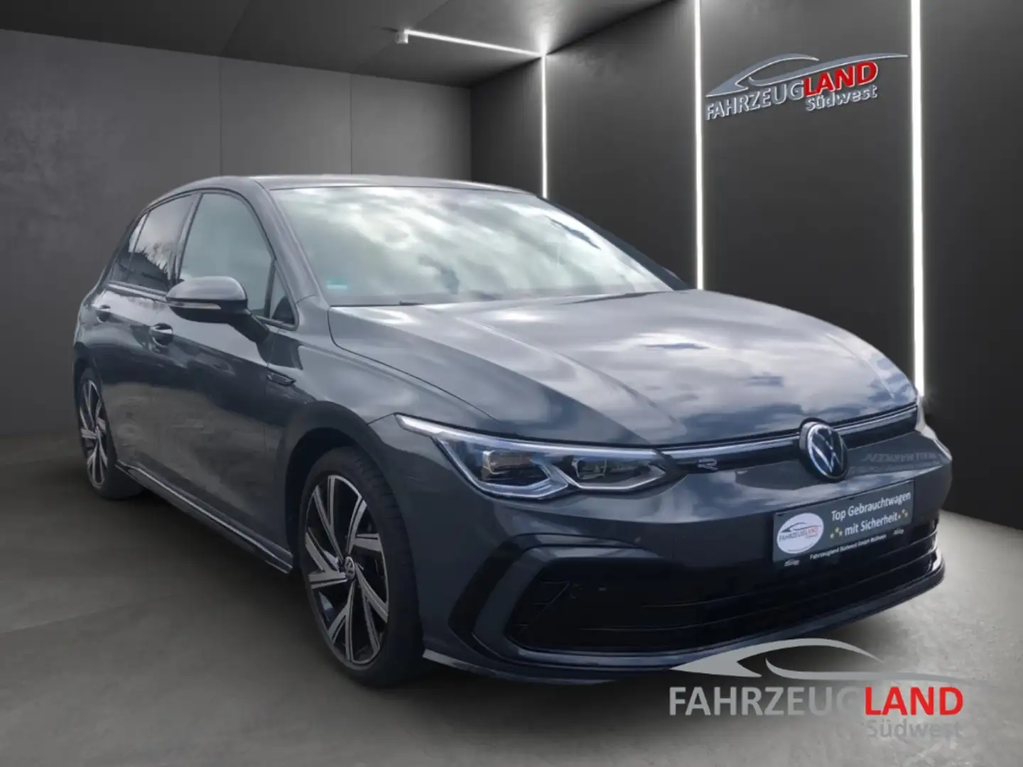 Volkswagen Golf VIII R-Line eTSI 1.5 DSG Pano Navi LED-Sch. Rückkm Grigio - 2