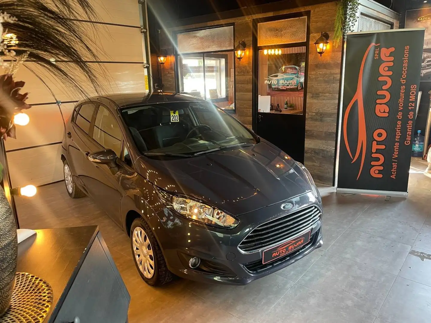 Ford Fiesta 1.0i Trend **AIRCO / BLUETOOTH / GARANTIE 12M** Gris - 2