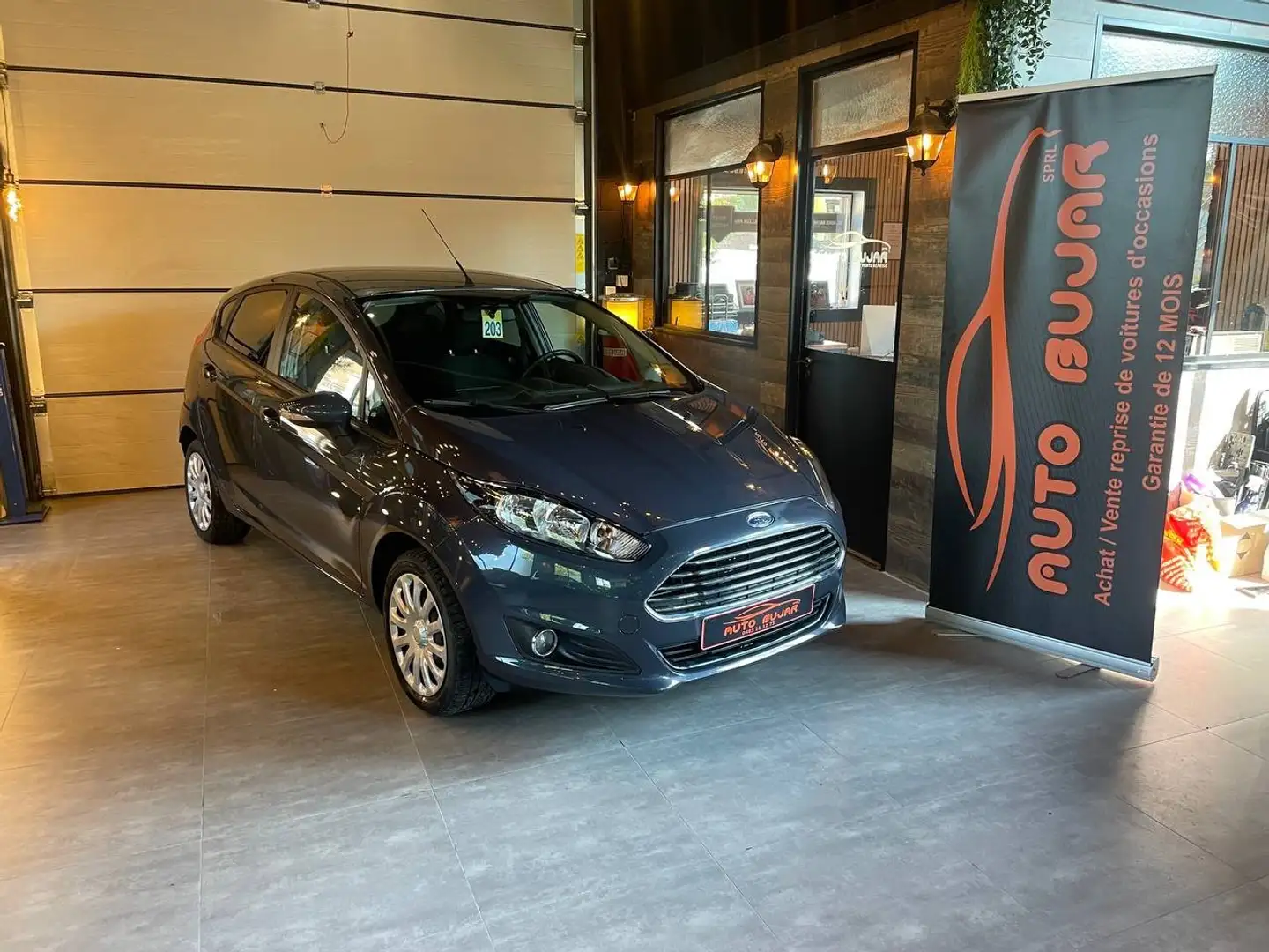 Ford Fiesta 1.0i Trend **AIRCO / BLUETOOTH / GARANTIE 12M** Gris - 1