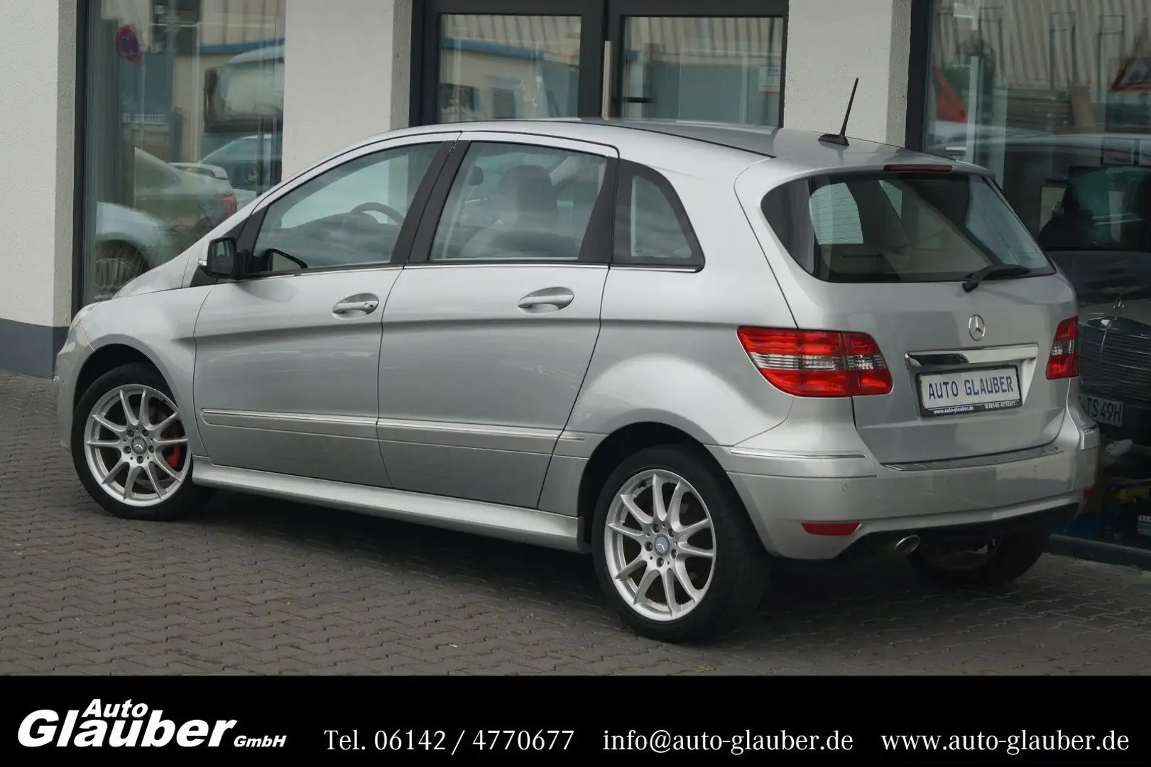 Mercedes-Benz B 180 CDI Sportpaket/Navi/Teilleder/SHZ/PTS Silber - 2