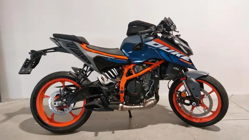 KTM 390 Duke