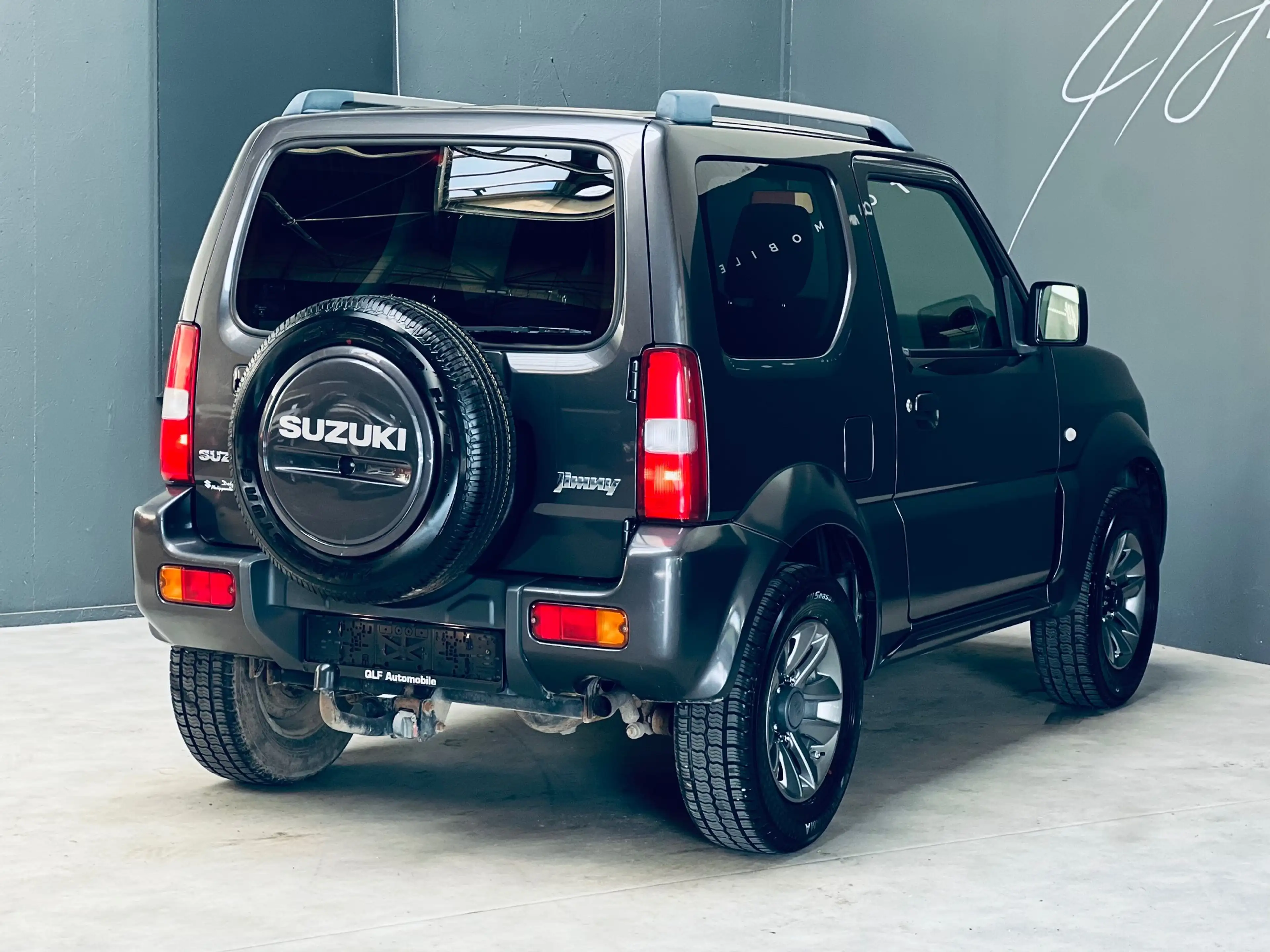 Suzuki Jimny Jimny 1.3i **CLIMATISATION**CARNET COMPLET** — photo 2