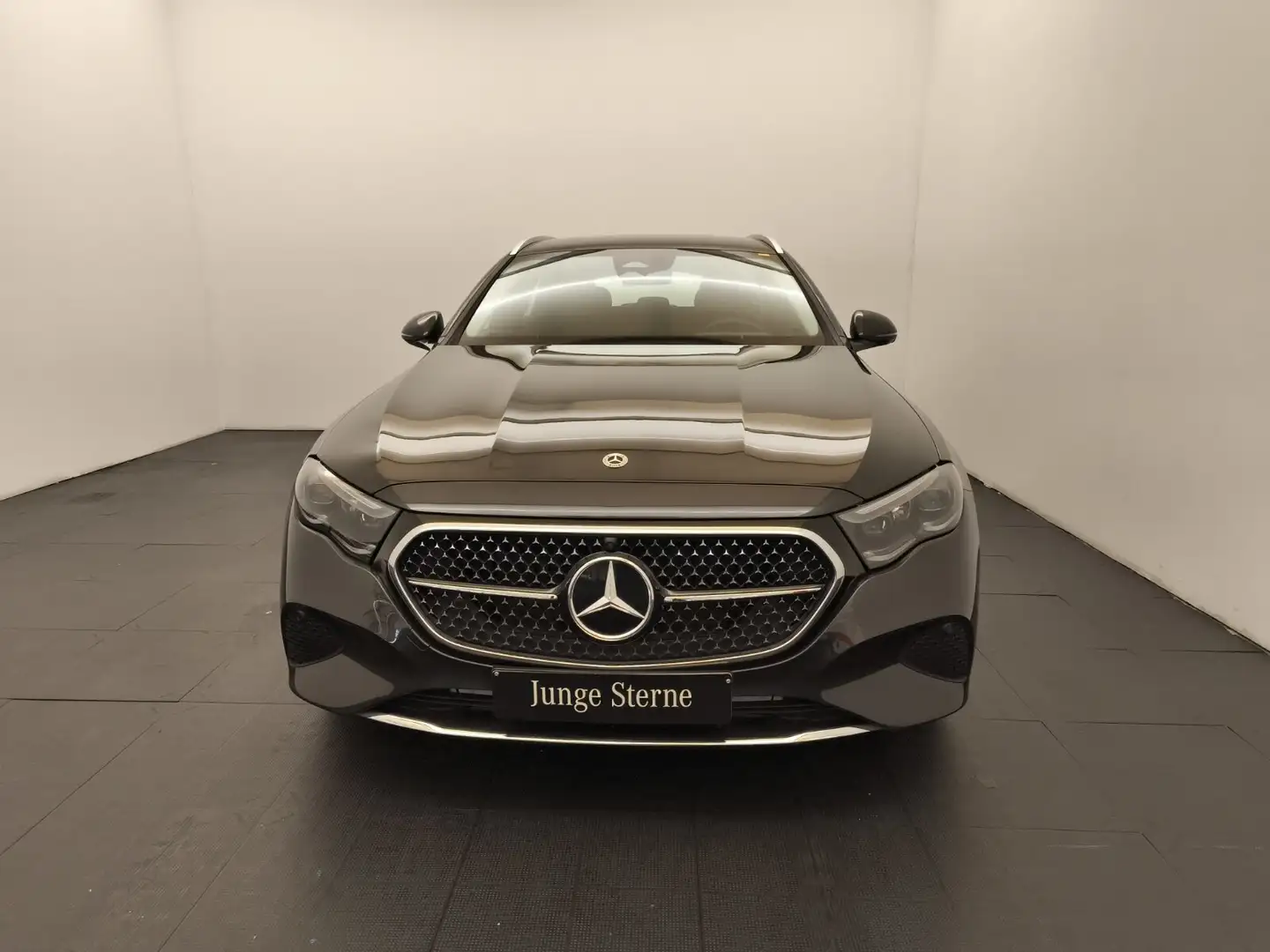 Mercedes-Benz E 450 E 450d T 4M Avantgarde DigitalLight 360° Distro Gris - 2