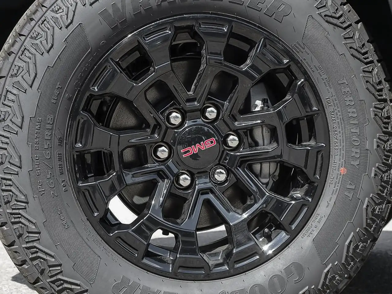 GMC Canyon снимка GMC Canyon