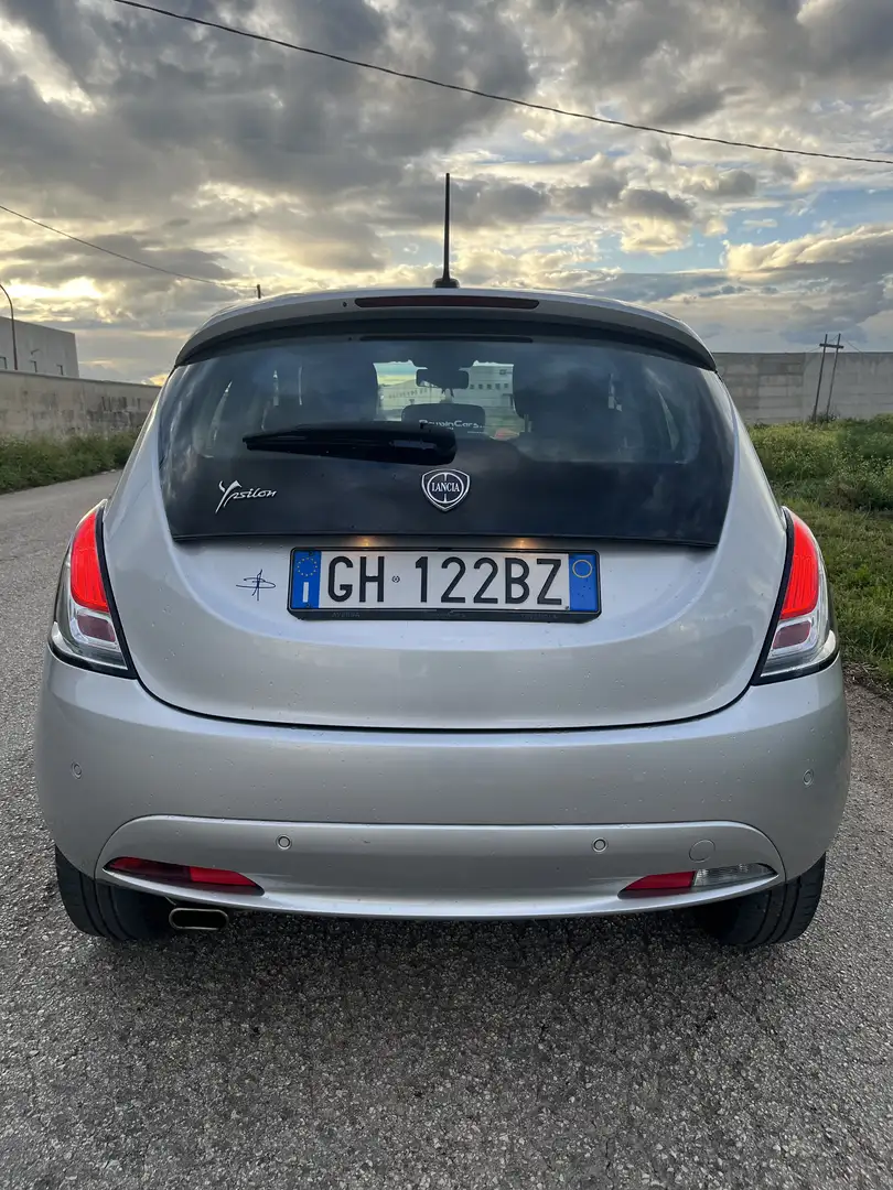 Lancia Ypsilon 0.9 t.air Gold s&s 85cv - 1