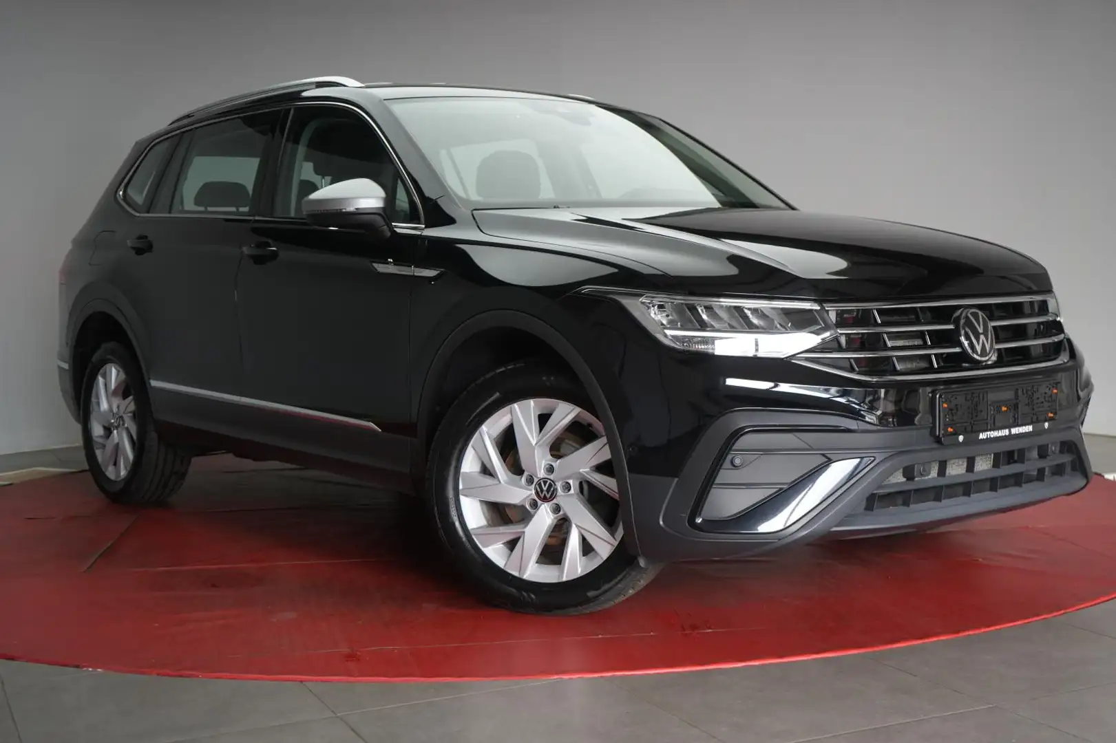Volkswagen Tiguan Allspace 2.0 TDI DSG Life Leder/ACC/Virtu Schwarz - 1