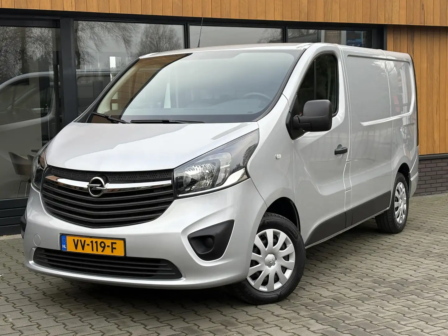 Opel Vivaro 1.6 CDTI L1H1 Edition 1e Eig. Navi, Cruise, PDC, T Grijs - 2