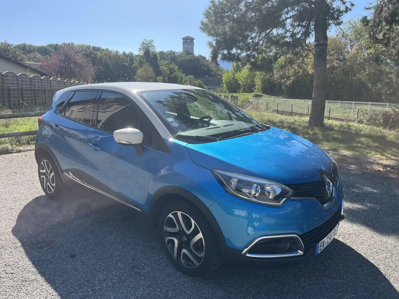 Renault Captur — photo 7