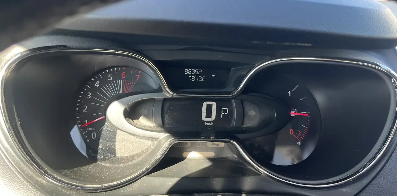 Renault Captur — photo 10